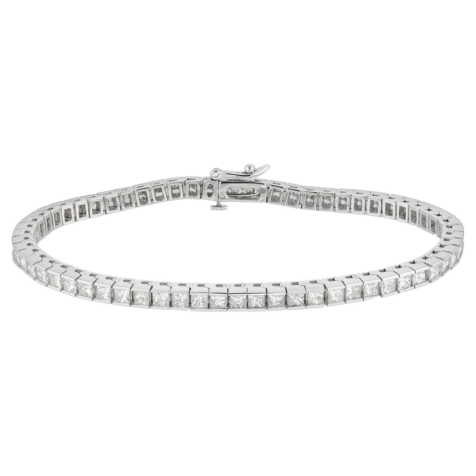 A Princess Cut Diamond Line Bracelet