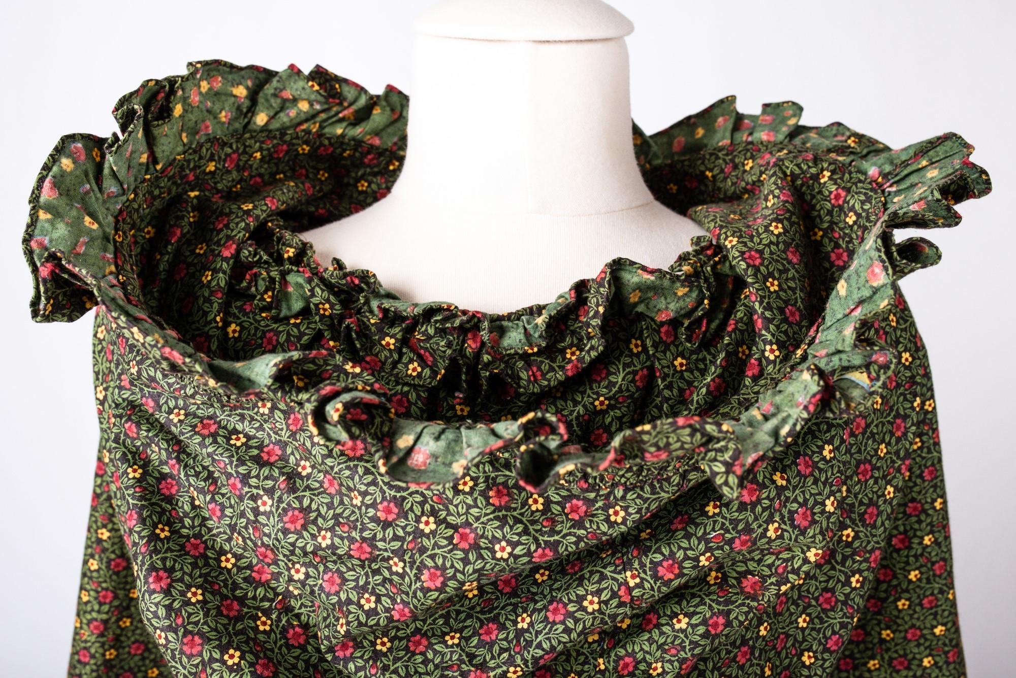 A Printed cotton Cloak- Provence Circa 1800 12