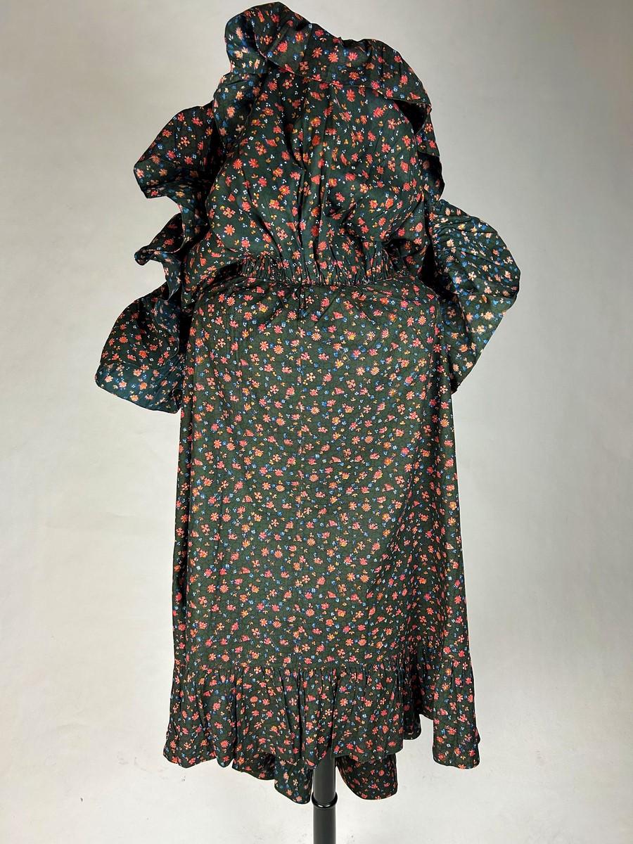 A Printed Cotton cloak Visite in Baton Rompu - Provence Circa 1820-1850 For Sale 7