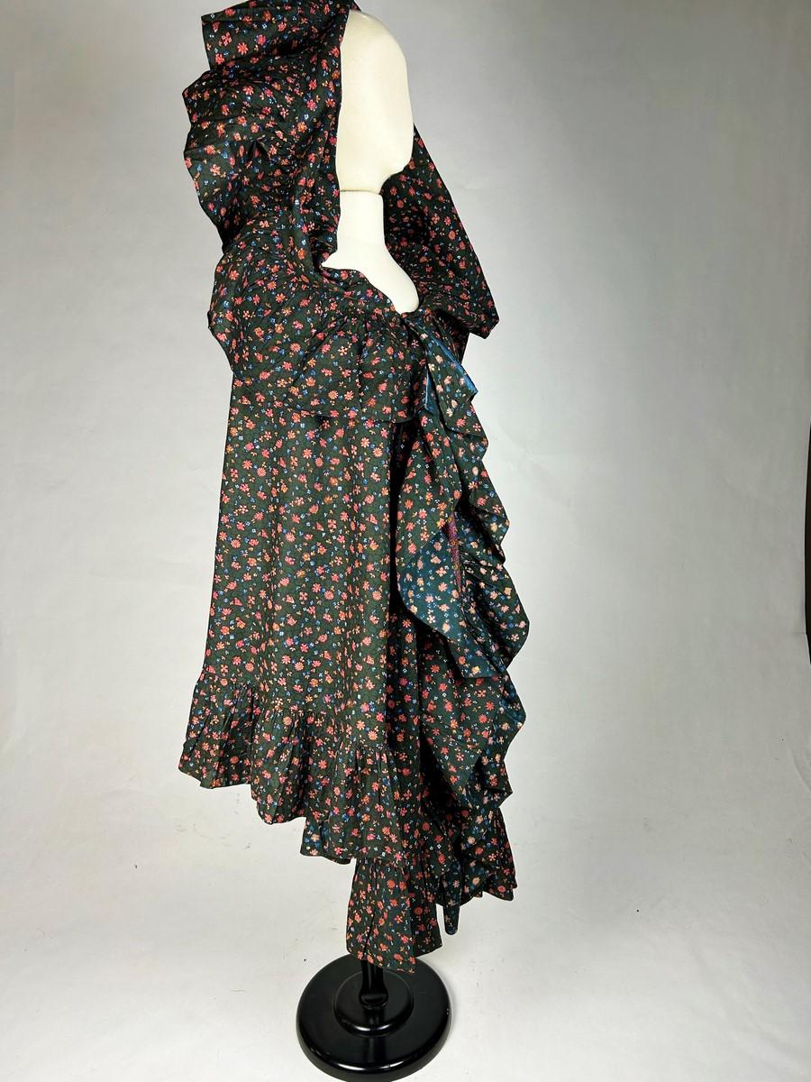 A Printed Cotton cloak Visite in Baton Rompu - Provence Circa 1820-1850 For Sale 9