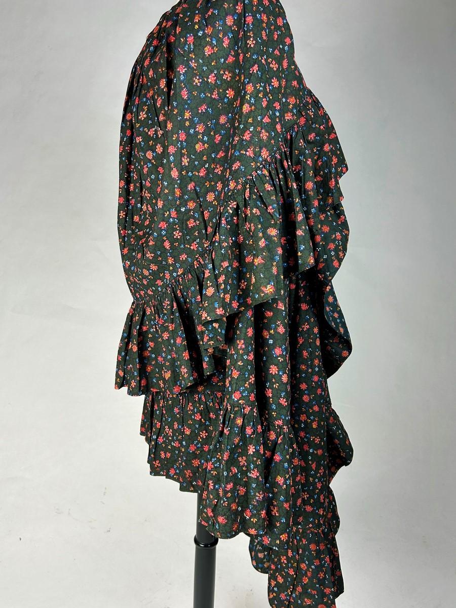 A Printed Cotton cloak Visite in Baton Rompu - Provence Circa 1820-1850 For Sale 4