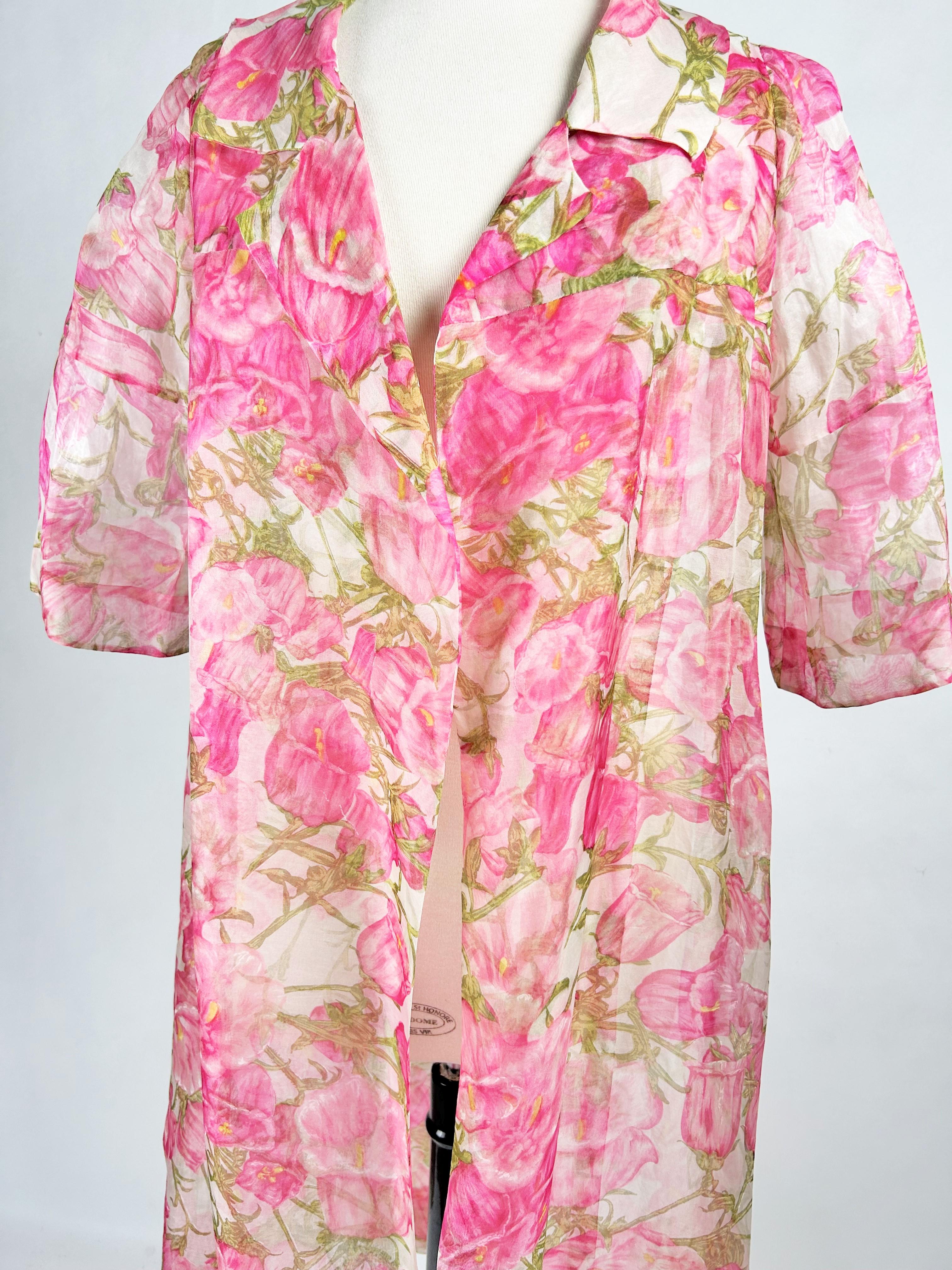 Un abrigo de organza estampada al estilo de Pierre Balmain - Francia Circa 1958-1962 en venta 4