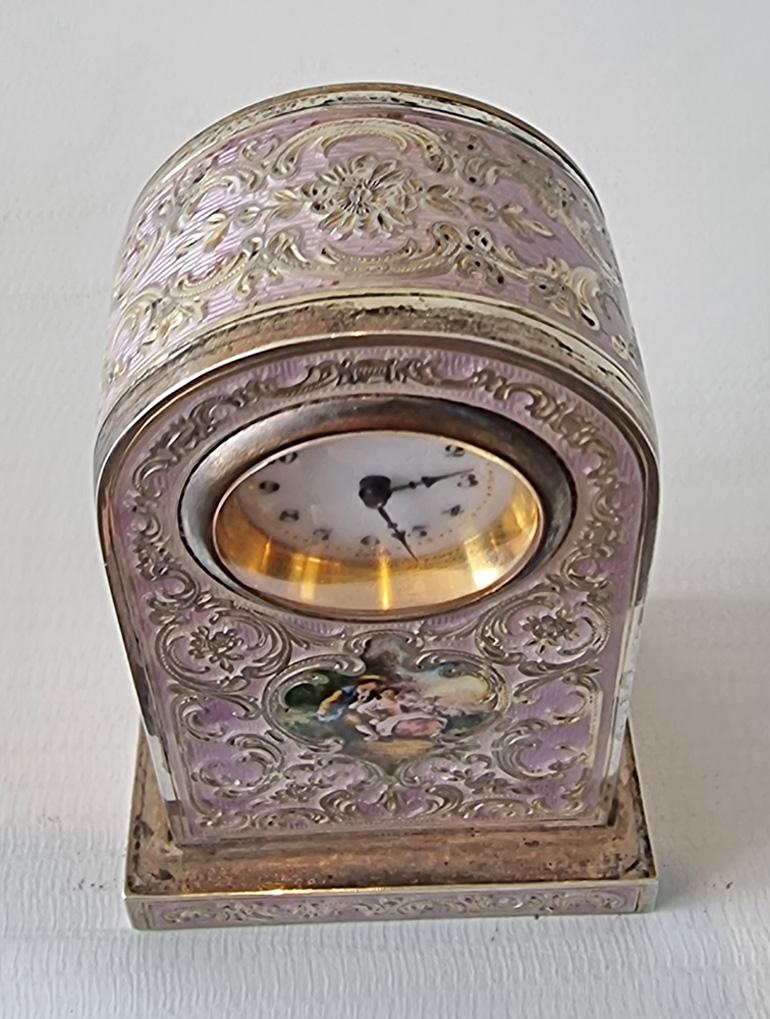 A Purple Guilloche Enamel Clock with decorative inlay and hand painted picture  In Good Condition For Sale In London, GB