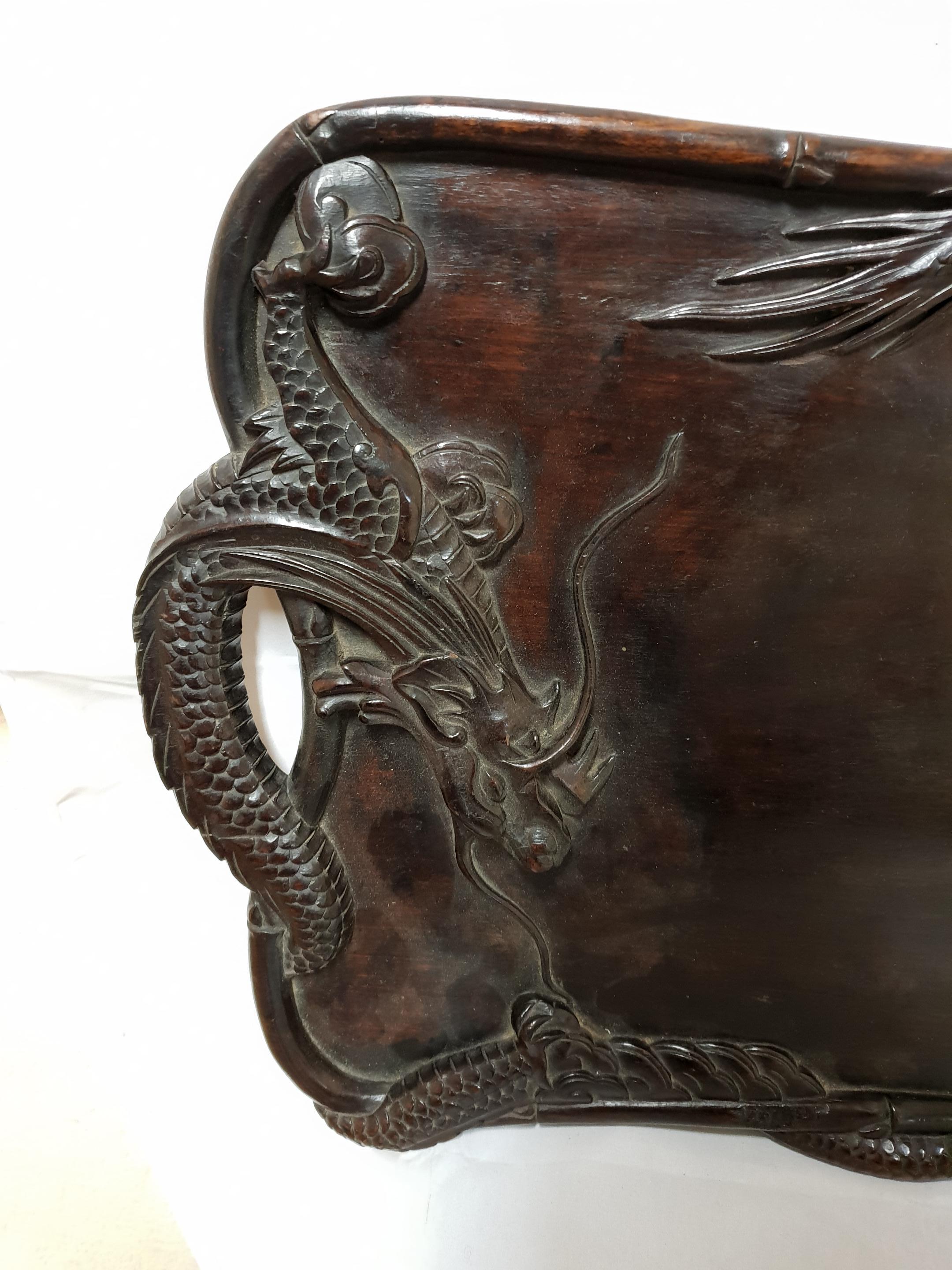 Qing Dynasty Chinese Hardwood Tray with Dragons, 1900s (Chinesisch)