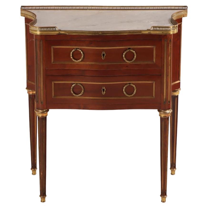 Commode francese di qualità con piano in marmo in stile Luigi XVI, C.C.