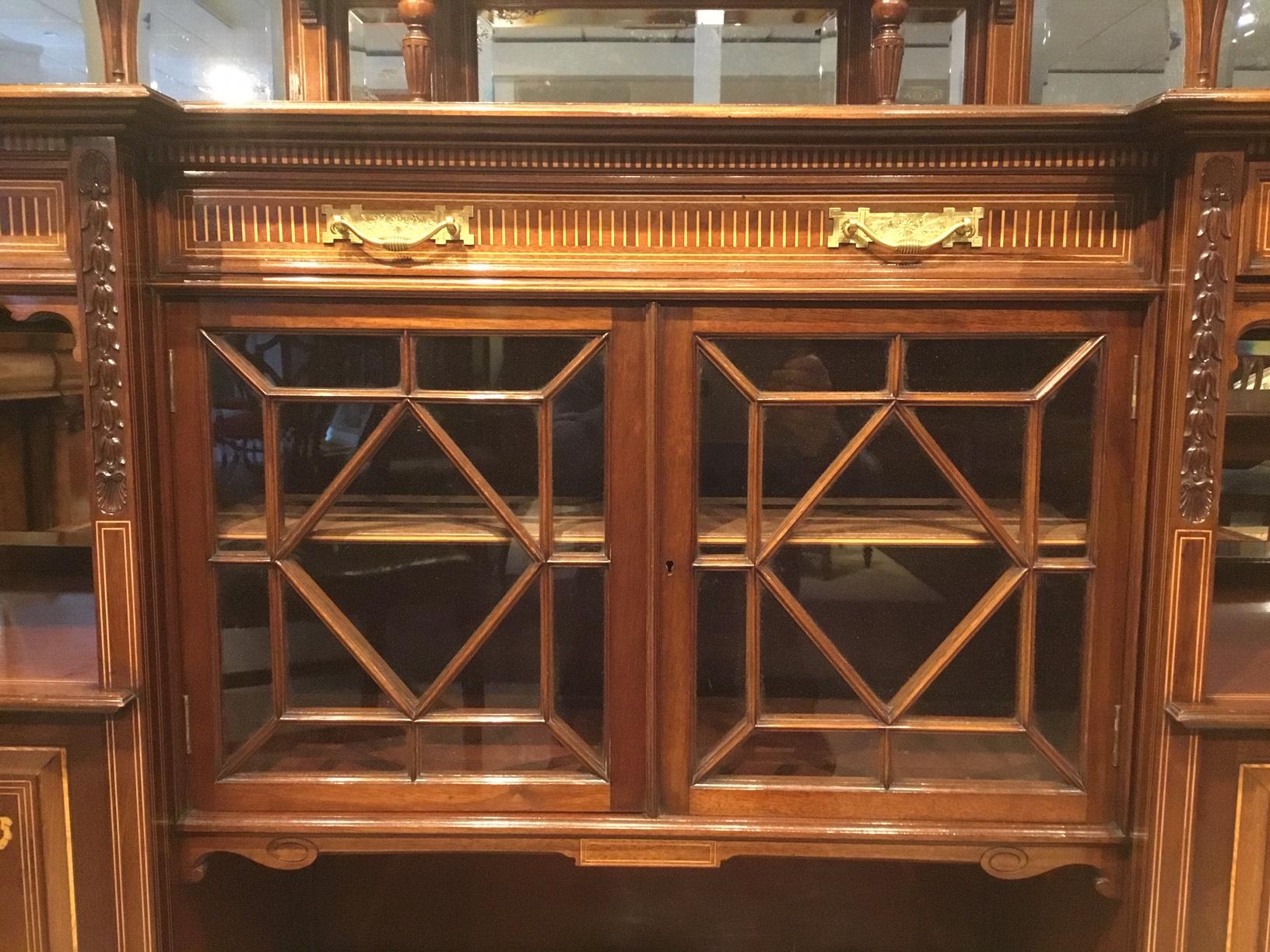 Quality Mahogany Inlaid Late Victorian Period Chiffonier In Excellent Condition For Sale In Darwen, GB