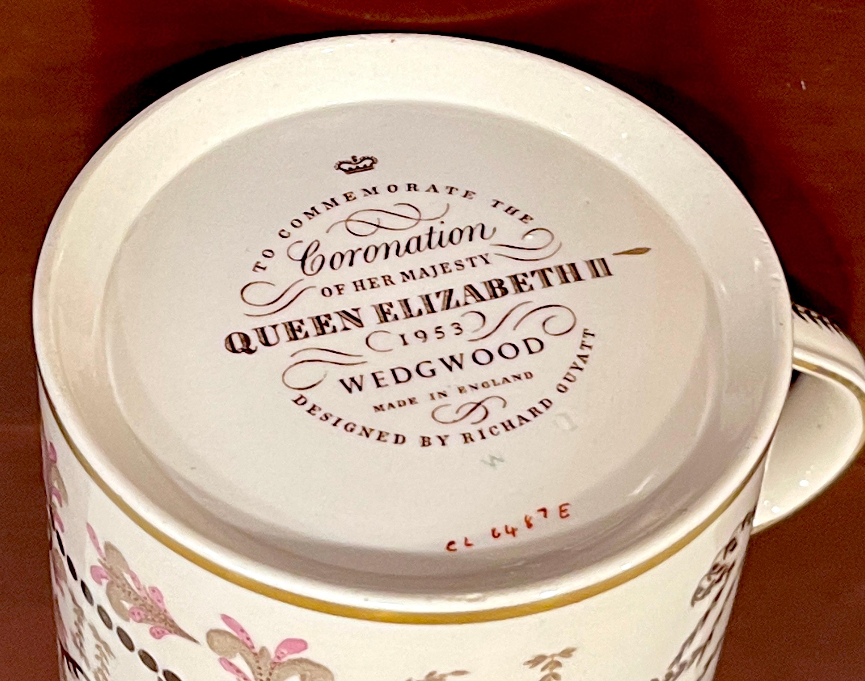 A Queen Elizabeth II Commemorative Coronation Mug by Richard Guyatt for Wedgwood For Sale 8