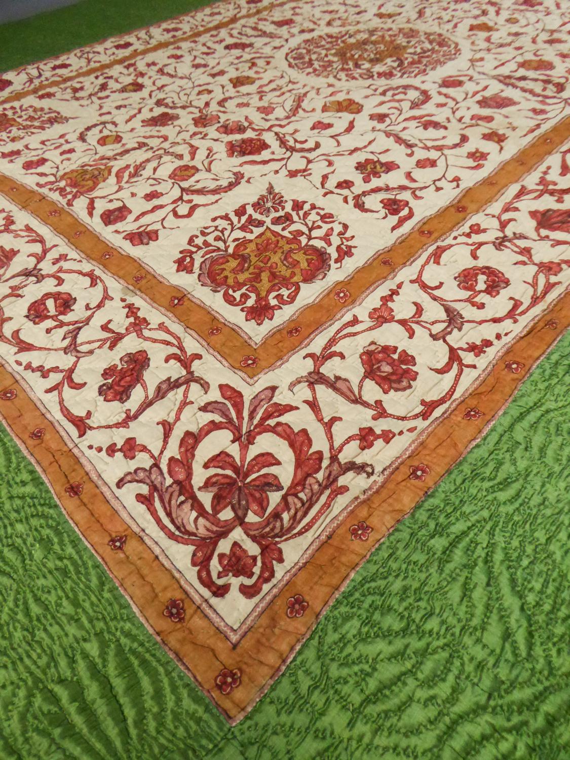 A Quilting Indian Chintz Palampore And Taffeta Bedcover Circa 1720/1750  For Sale 4