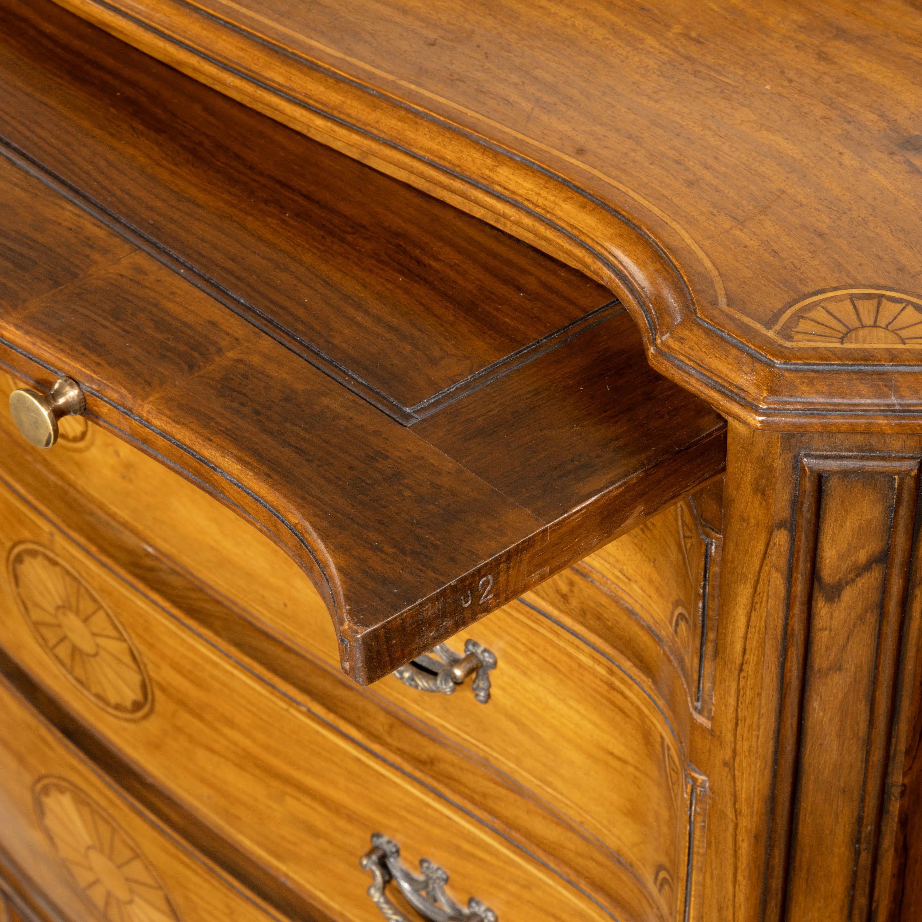 Quite Exceptional Early 20th Century Serpentine Fronted Mahogany Commode 7