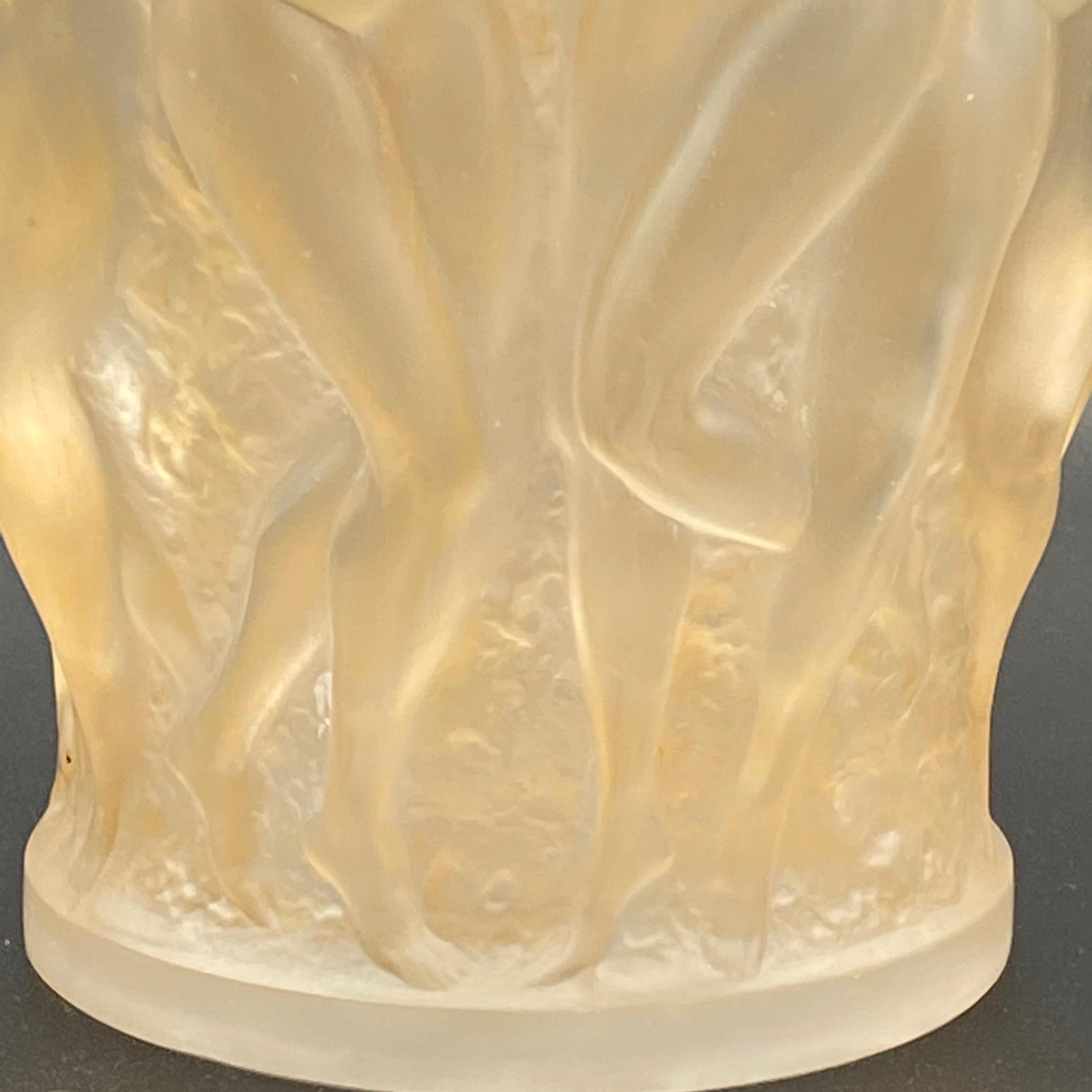 R. Lalique Bacchantes-Vase (Frühes 20. Jahrhundert) im Angebot