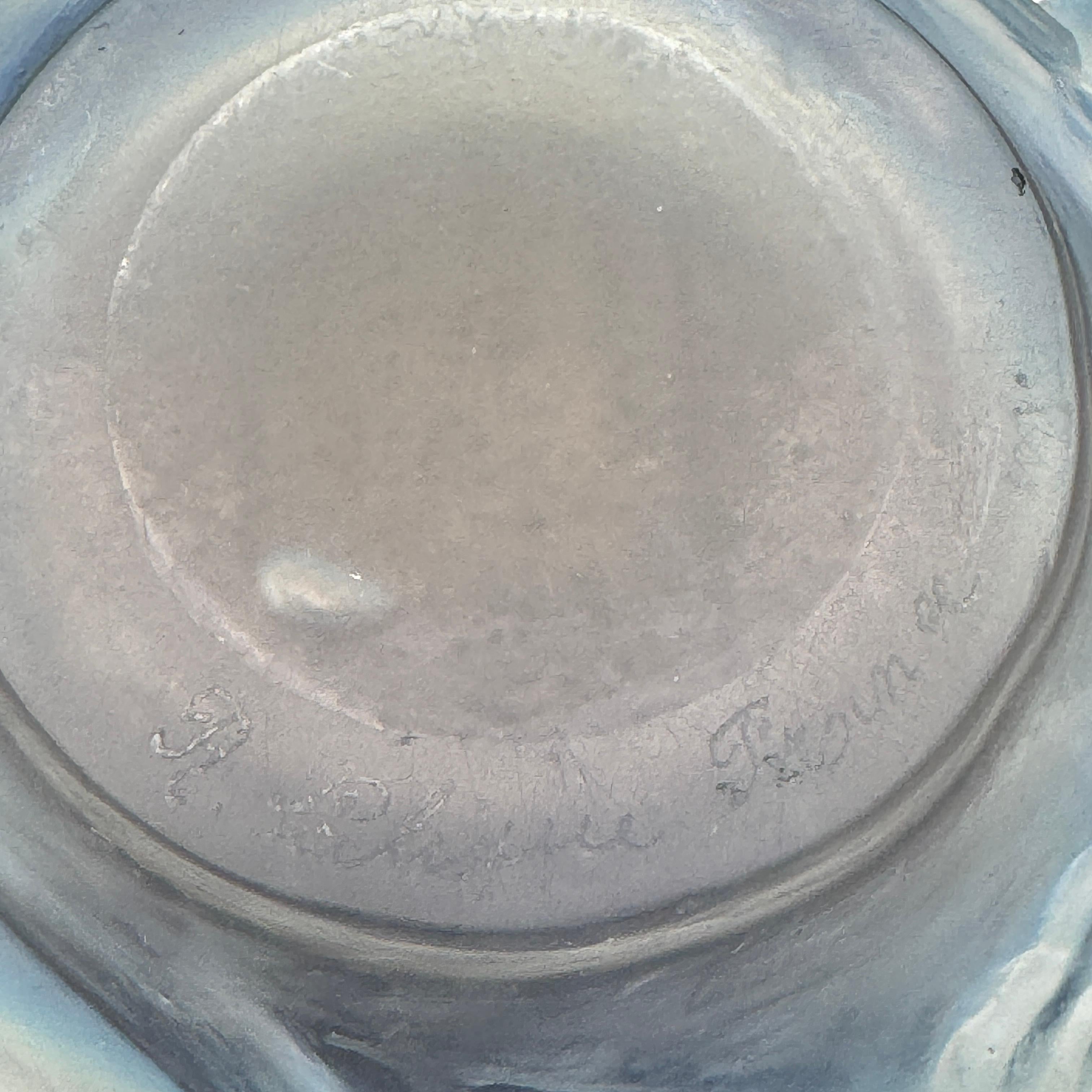 Un vaso R Lalique Renoncules in vetro opalescente in vendita 3