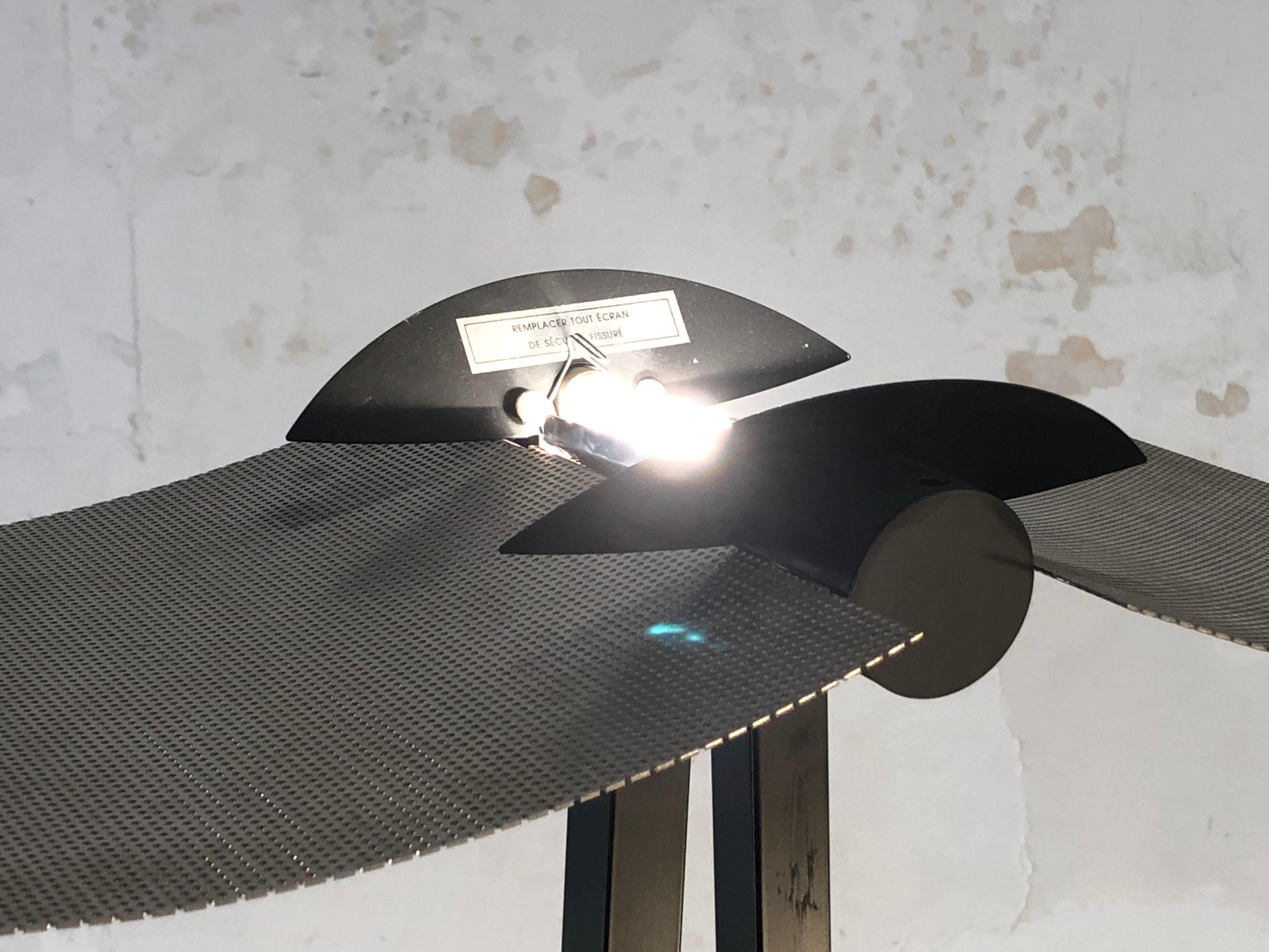 Lampadaire RADICAL Minimal POST-MODERN de VERRE LUMIERE, France 1980 État moyen - En vente à PARIS, FR