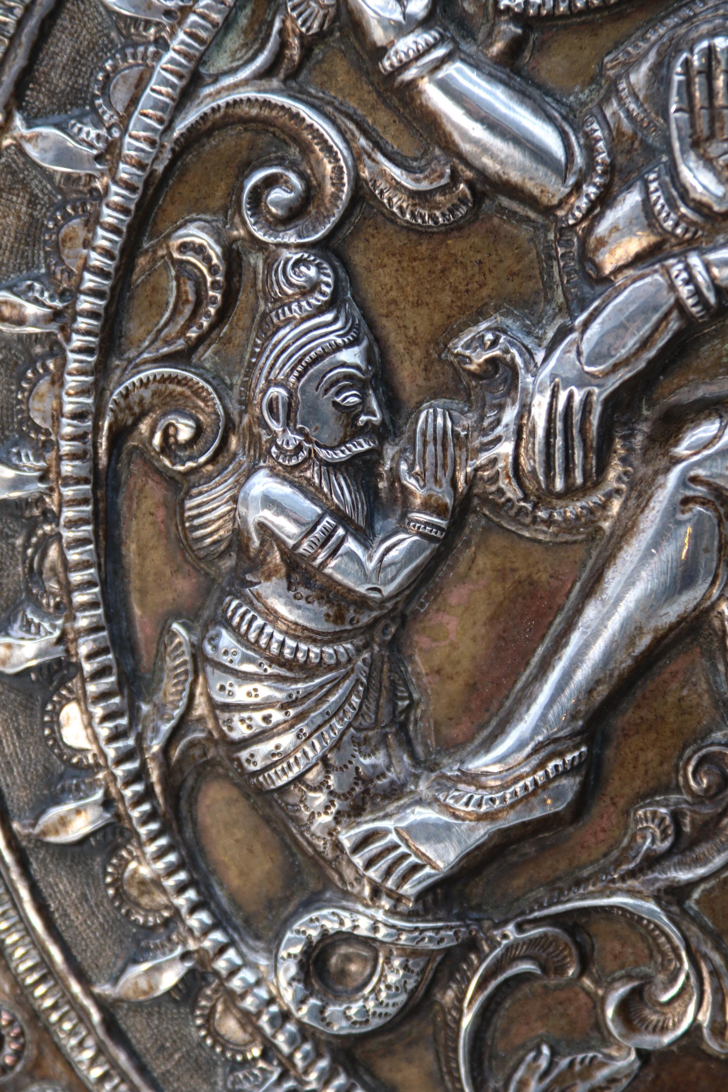 A Raj period silver, copper and brass repousse work charger, Indian circa 1900 For Sale 11