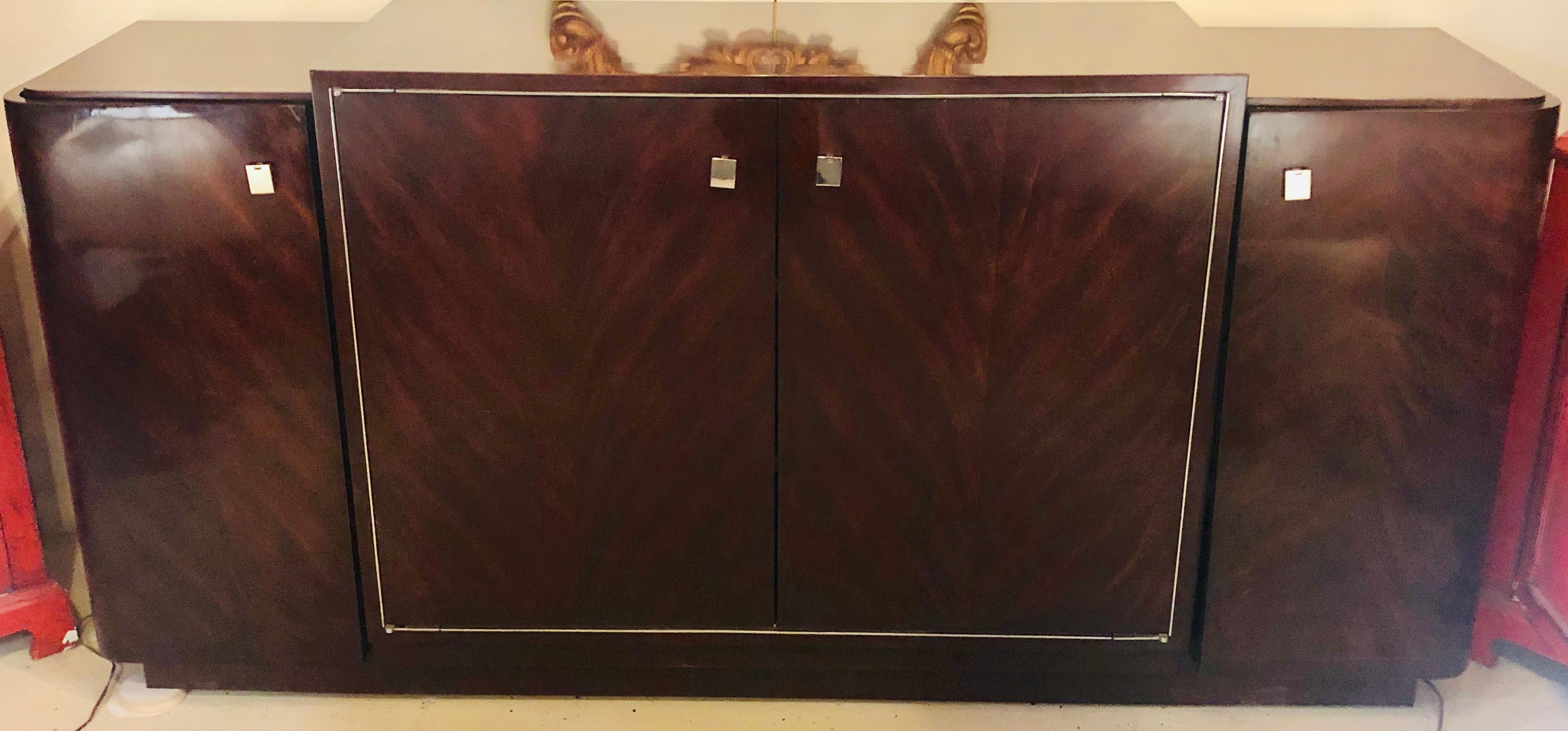 Ein Ralph Lauren Art Deco Duke Low Media Cabinet (Art déco)