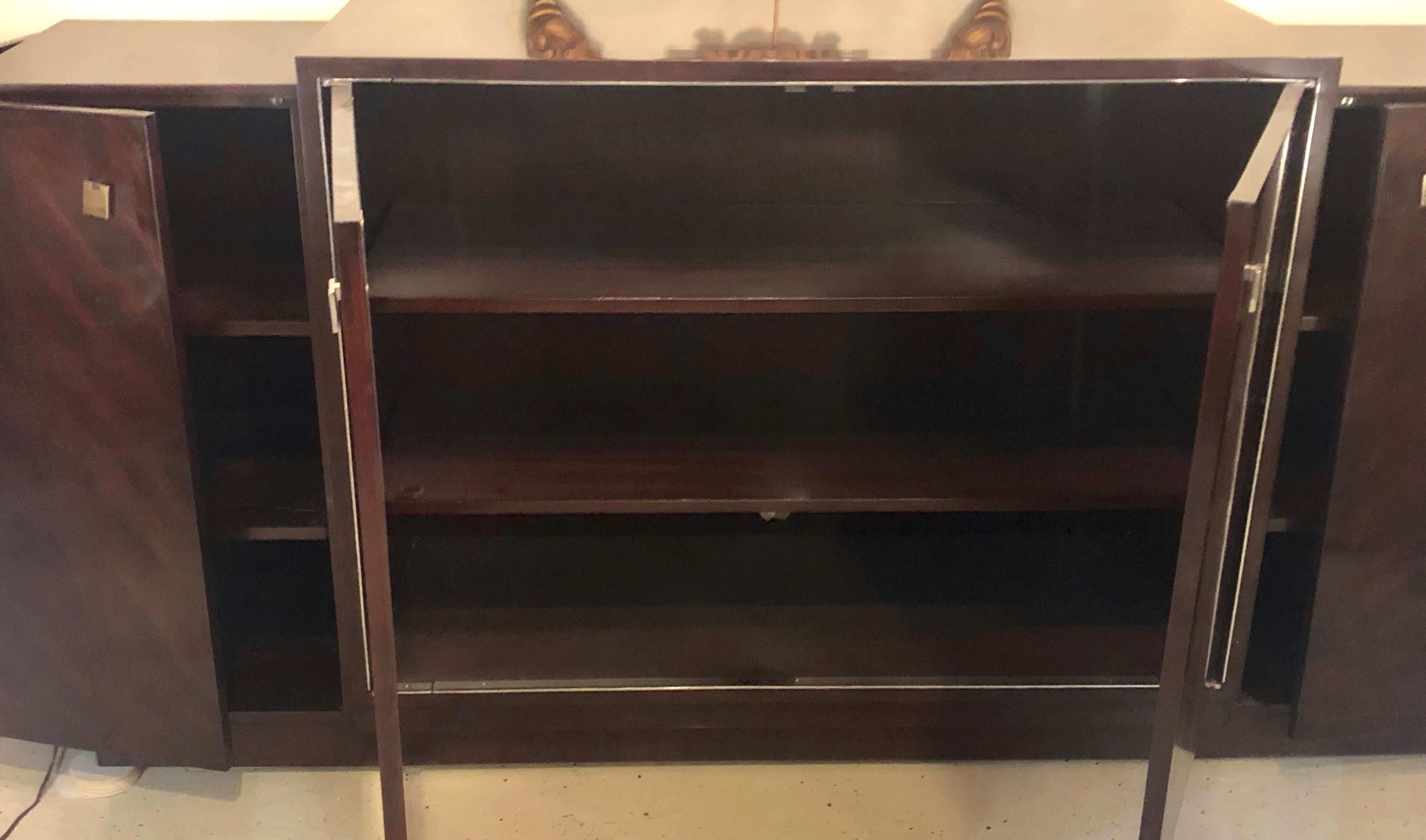 Ein Ralph Lauren Art Deco Duke Low Media Cabinet 1