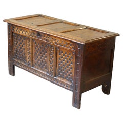 Antique A Rare 17th Century Oak Coffer.