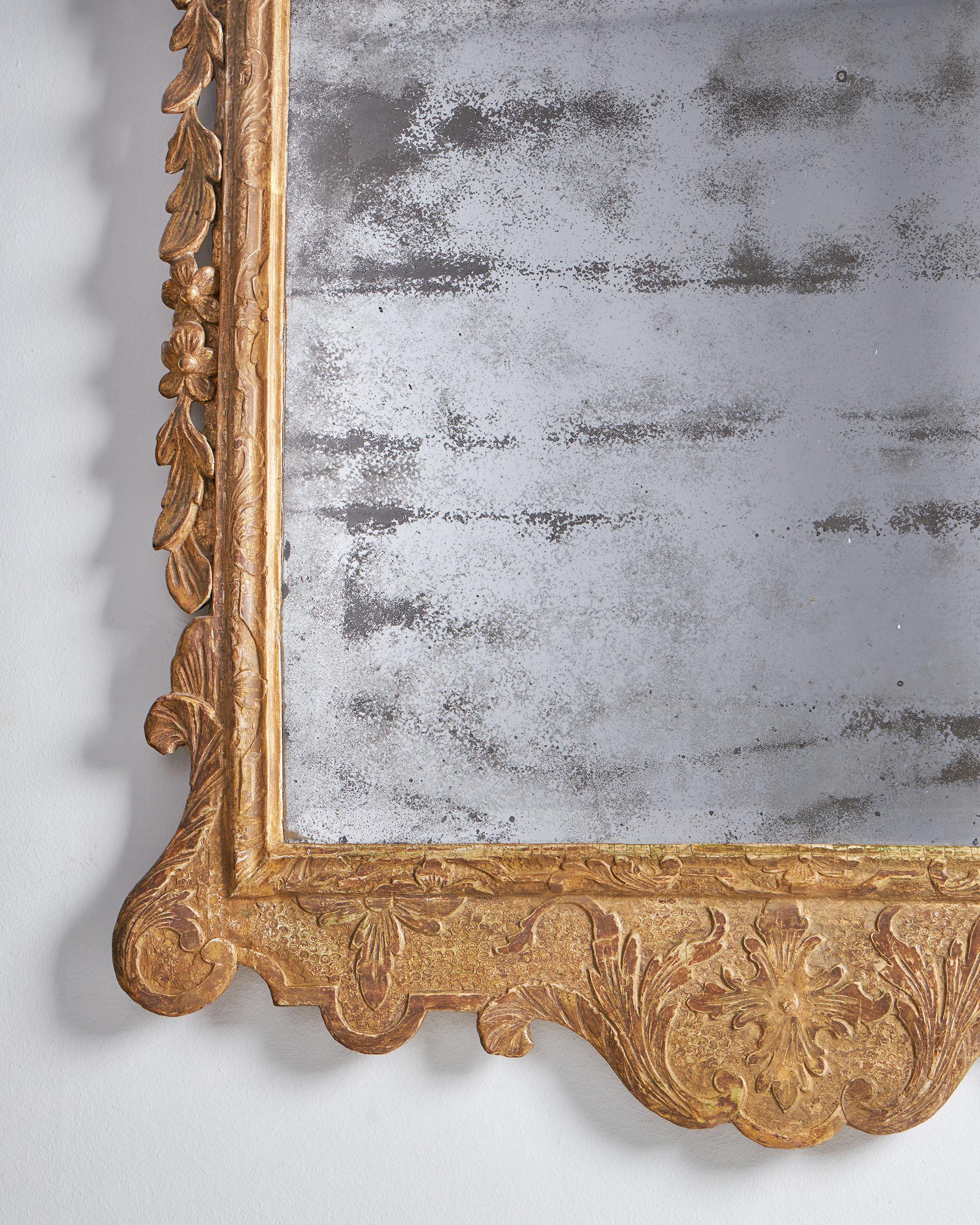 Rare 18th Century George I Gilt Gesso Mirror, circa 1720 For Sale 5