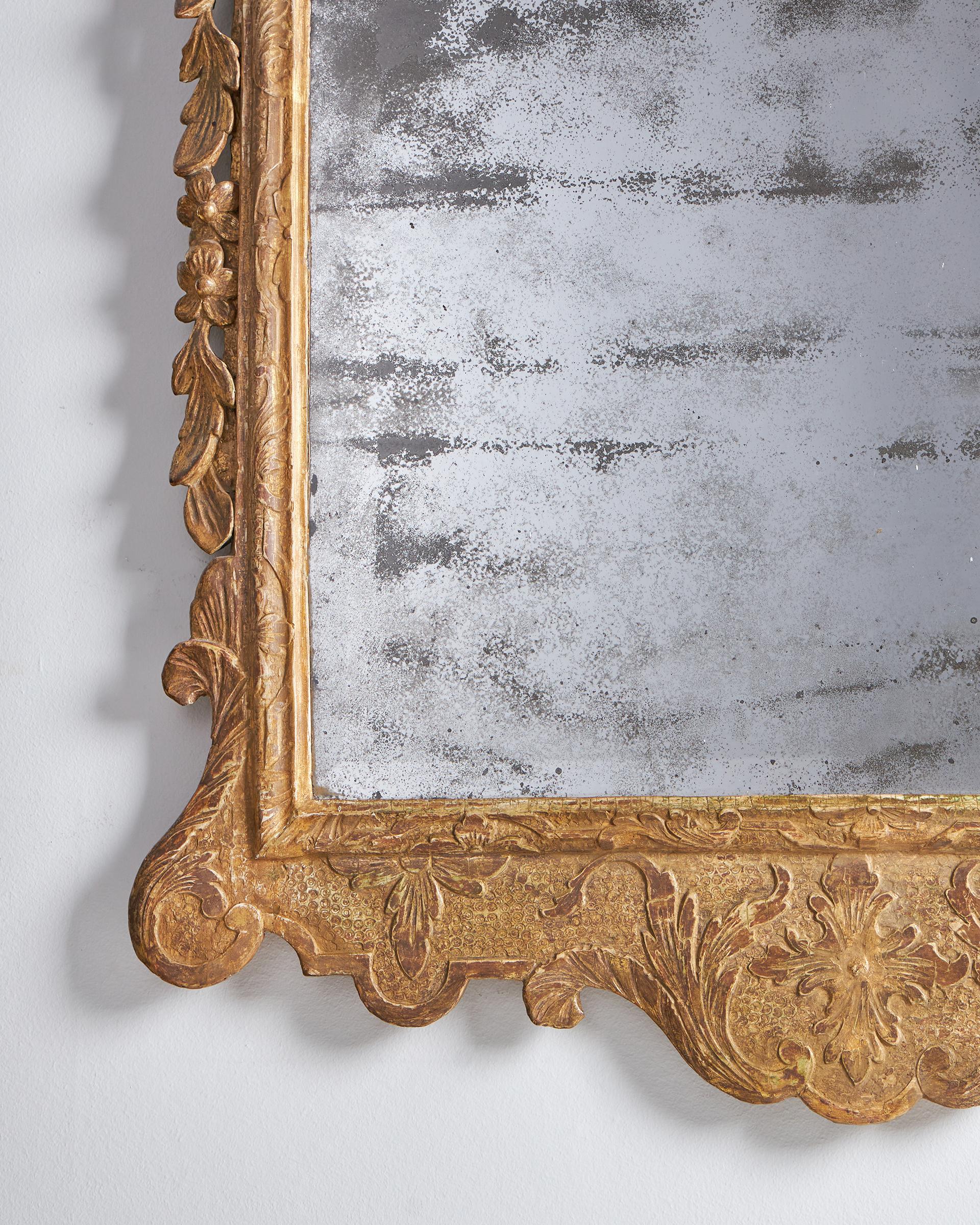 Rare 18th Century George I Gilt Gesso Mirror, circa 1720 For Sale 6