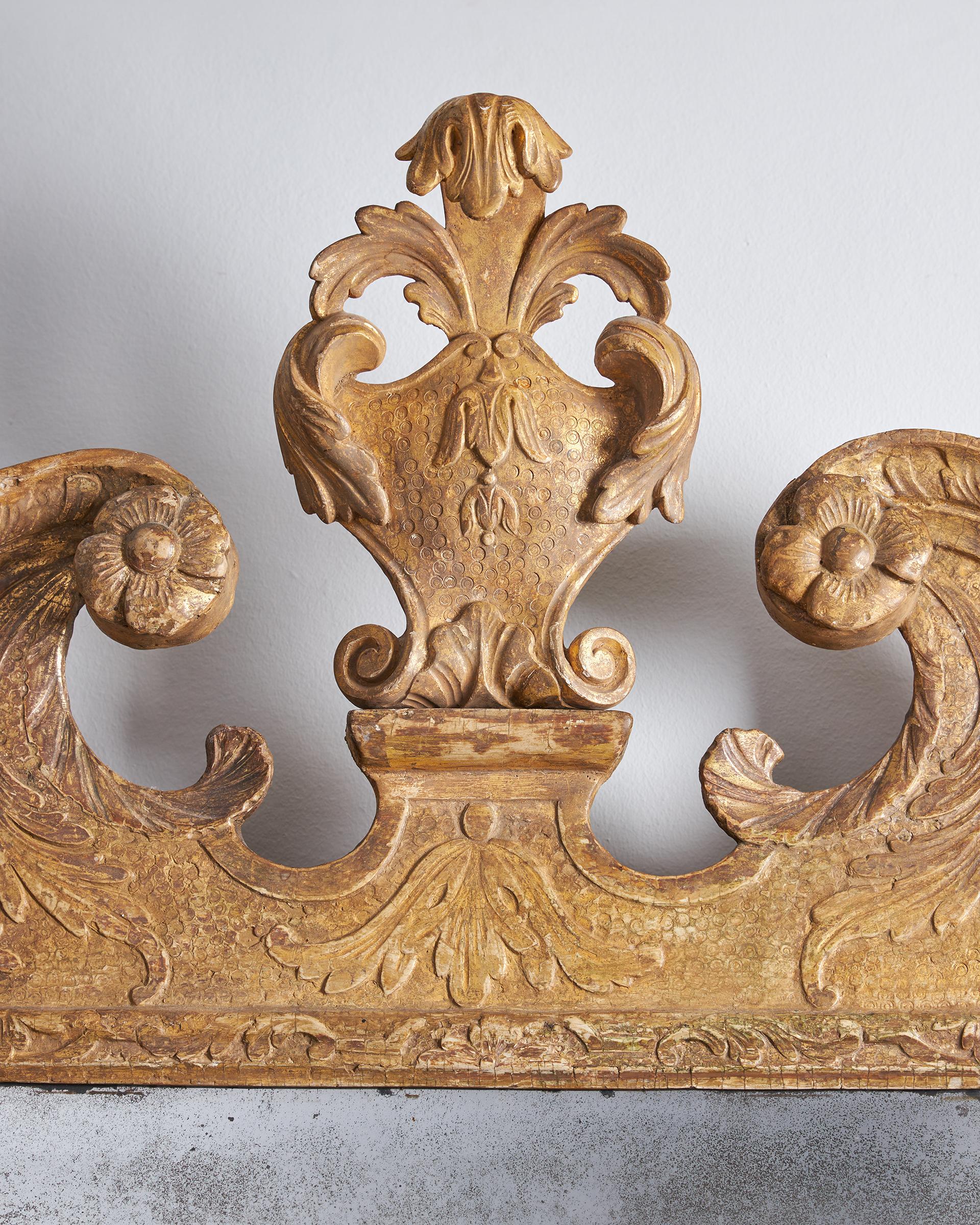 Rare 18th Century George I Gilt Gesso Mirror, circa 1720 For Sale 7