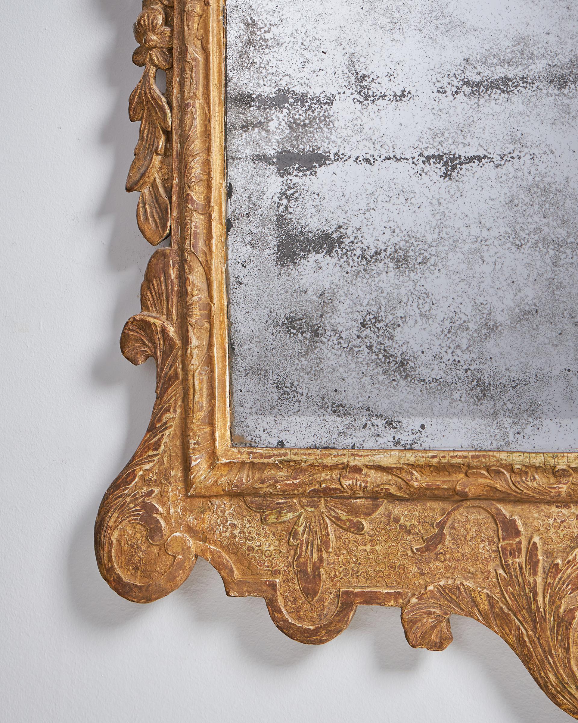 Rare 18th Century George I Gilt Gesso Mirror, circa 1720 In Good Condition For Sale In Oxfordshire, United Kingdom