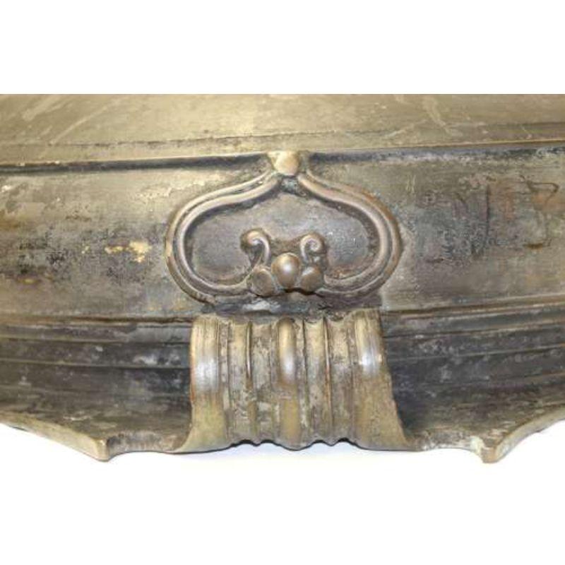 A Rare 18th century Indian bronze Urli temple bowl circa 1800 For Sale 9