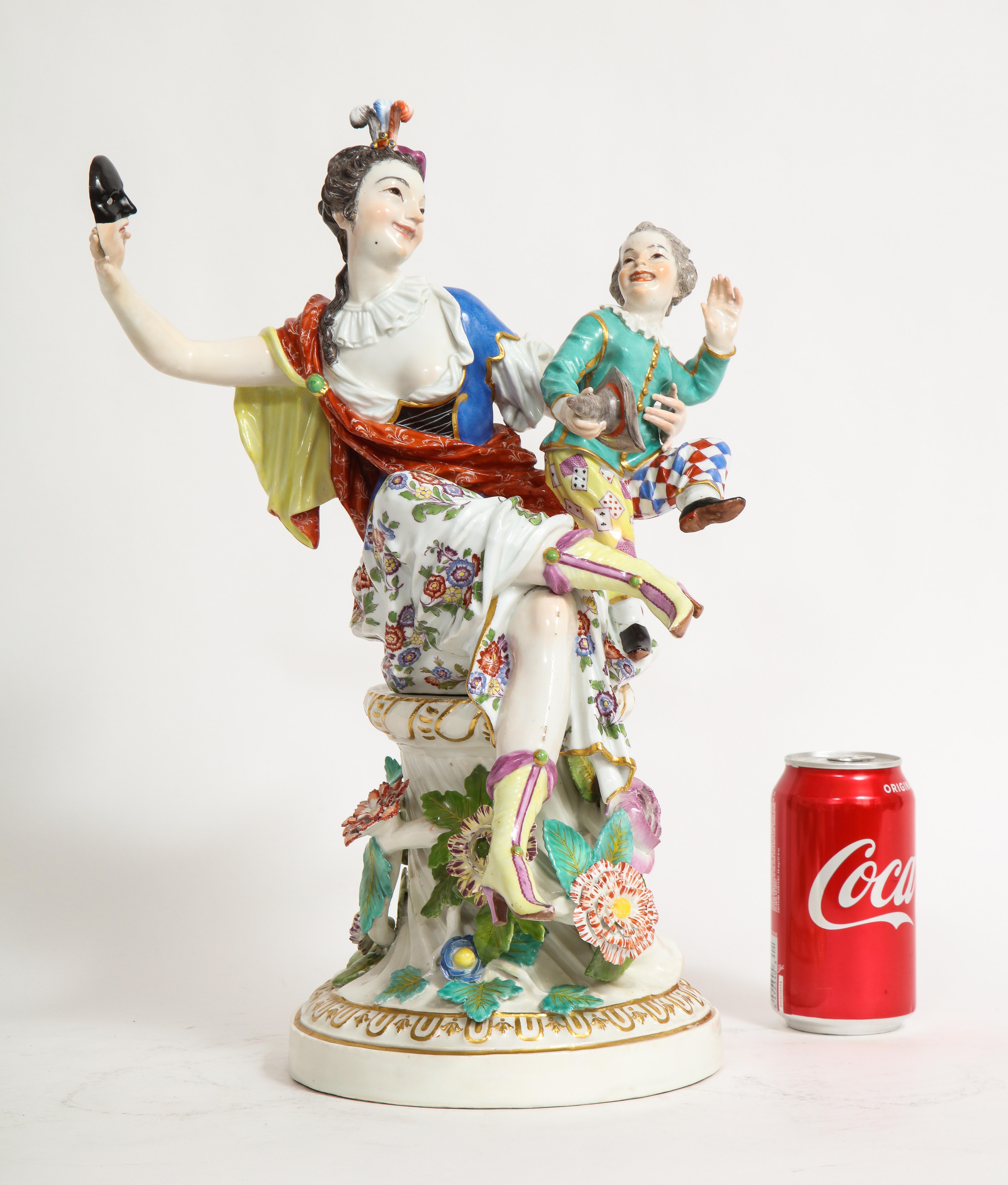 Rococo Rare groupe en porcelaine de Meissen du 18e siècle représentant une Thalie avec un Child & Child Child Arlequin en vente