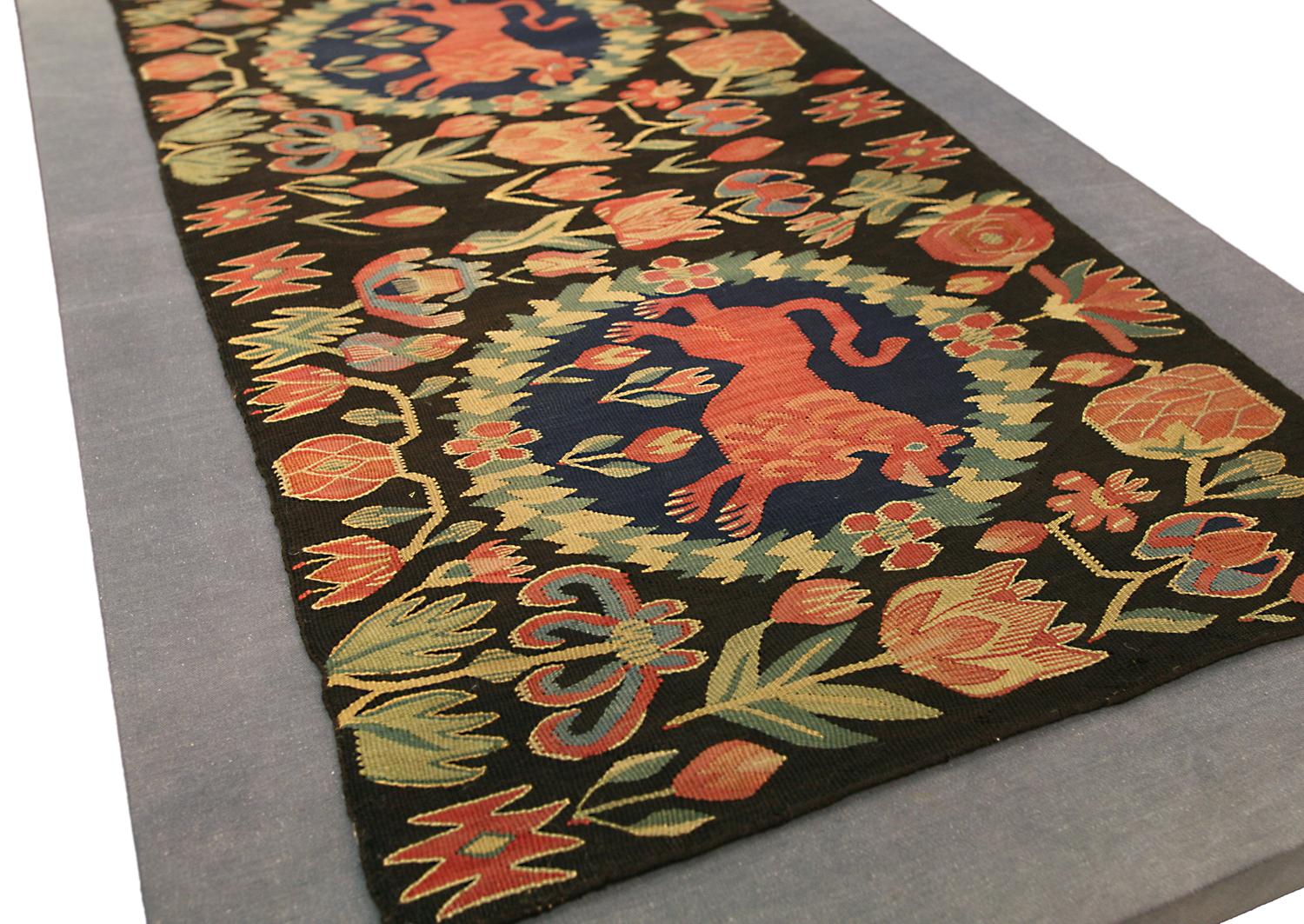 Suédois Textile suédois Rare Lion Design du 18ème siècle en vente