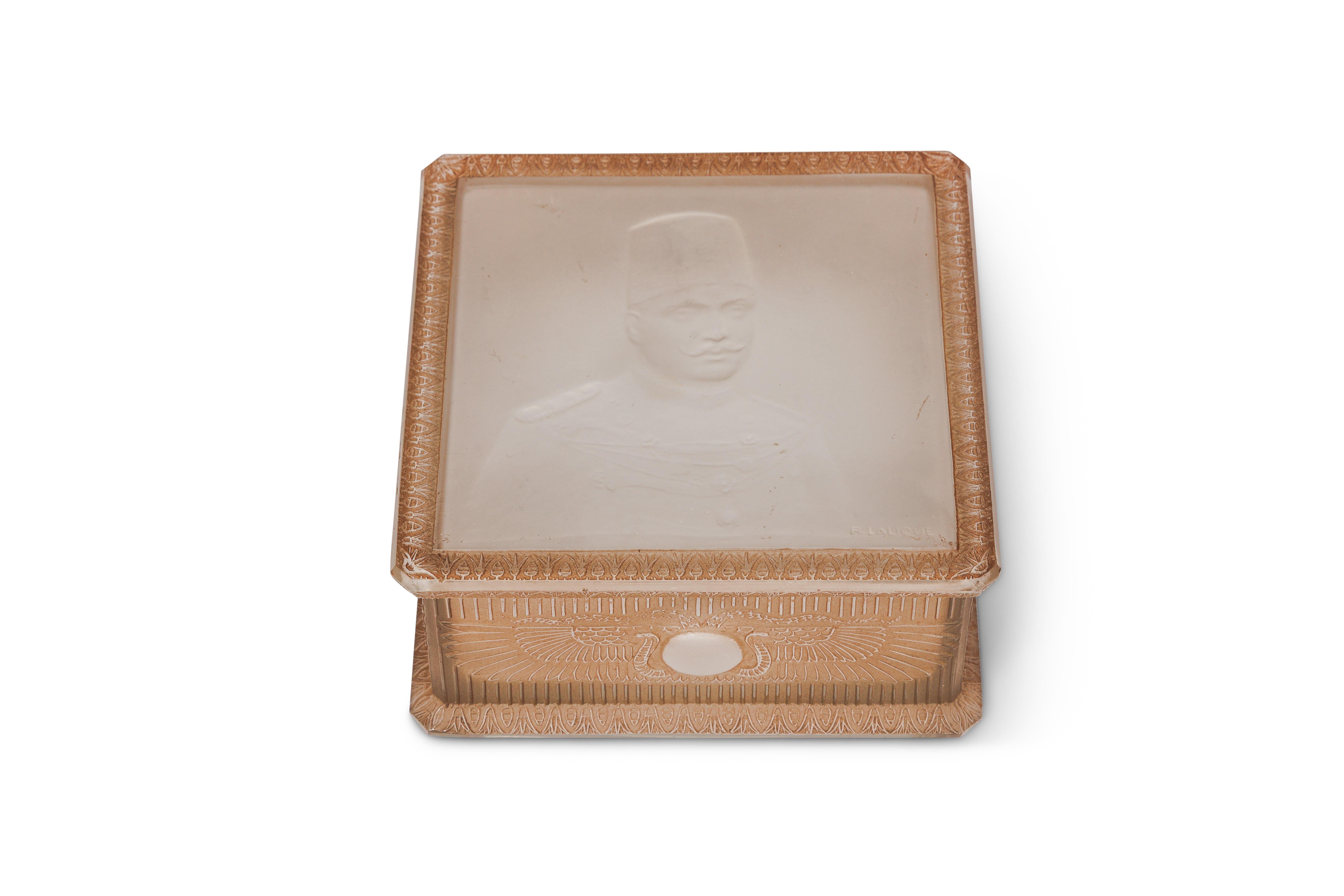 A Rare 1924 'King Fouad I' Box by René Lalique For Sale 3