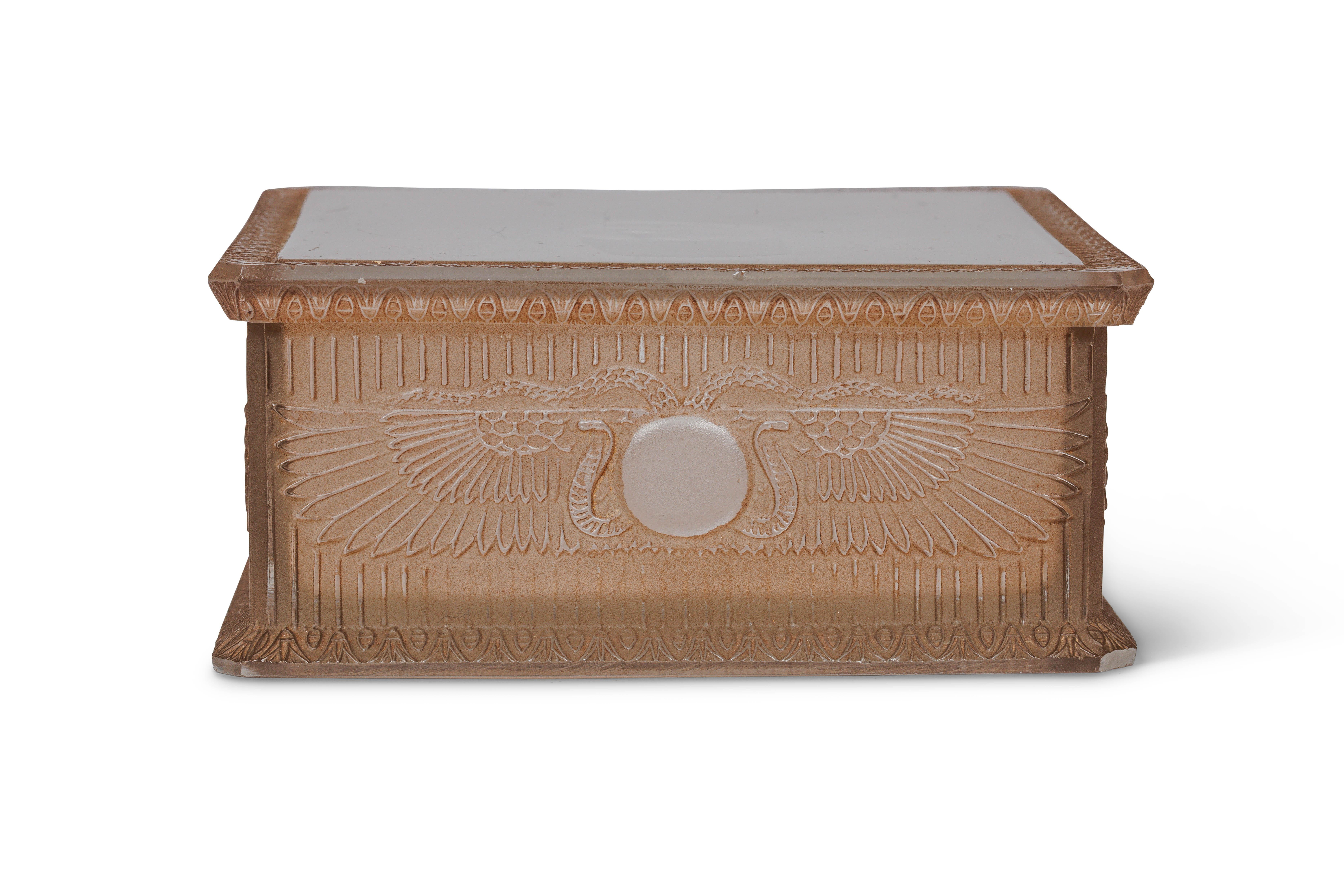 A Rare 1924 'King Fouad I' Box by René Lalique For Sale 4