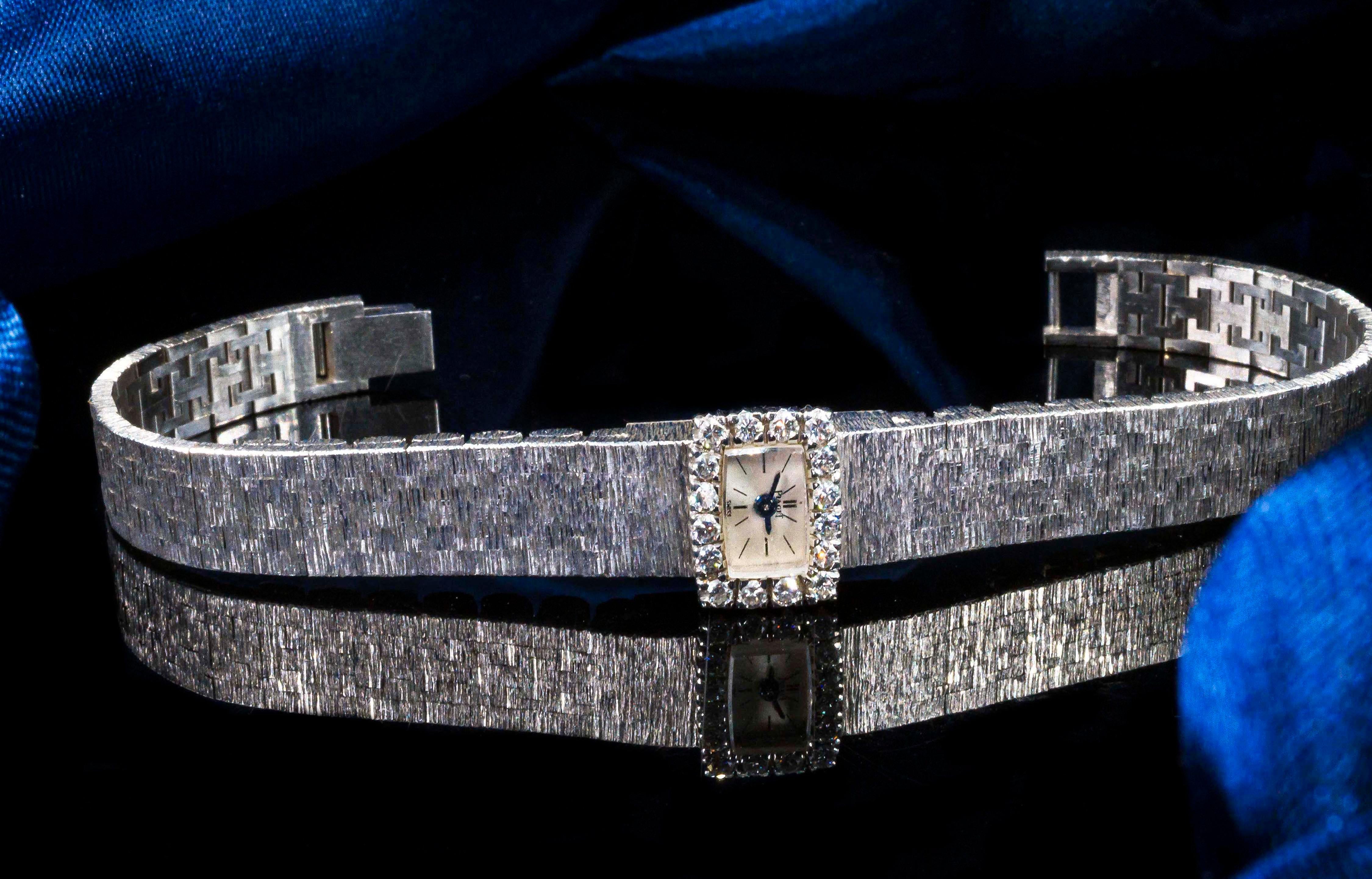 1970s Piaget 18 Karat White Gold Diamond Set Square Bracelet Wristwatch In Good Condition In New york, NY