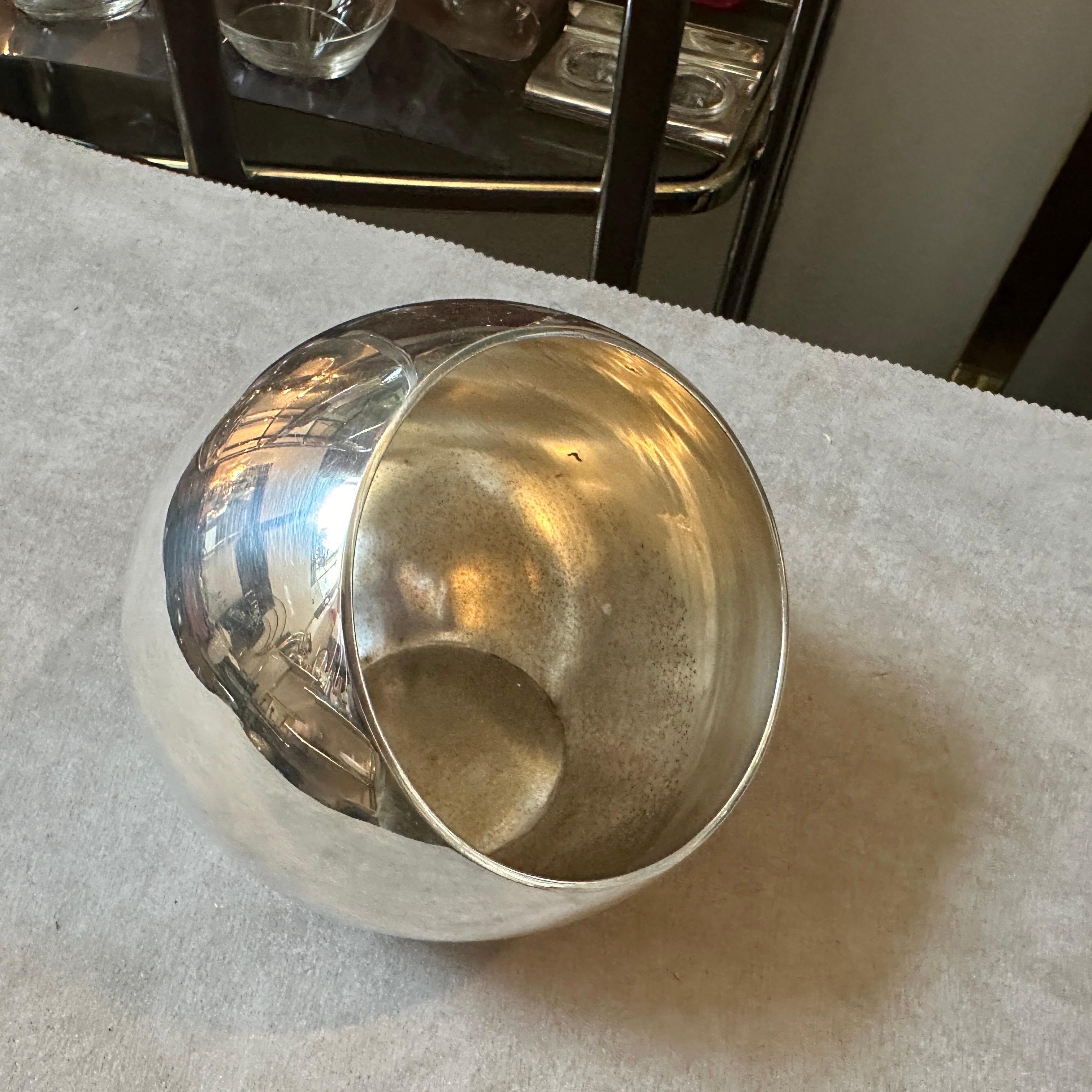A Rare 1980s Minimalist Silver Plated Round Design Vase by Lino Sabattini For Sale 2