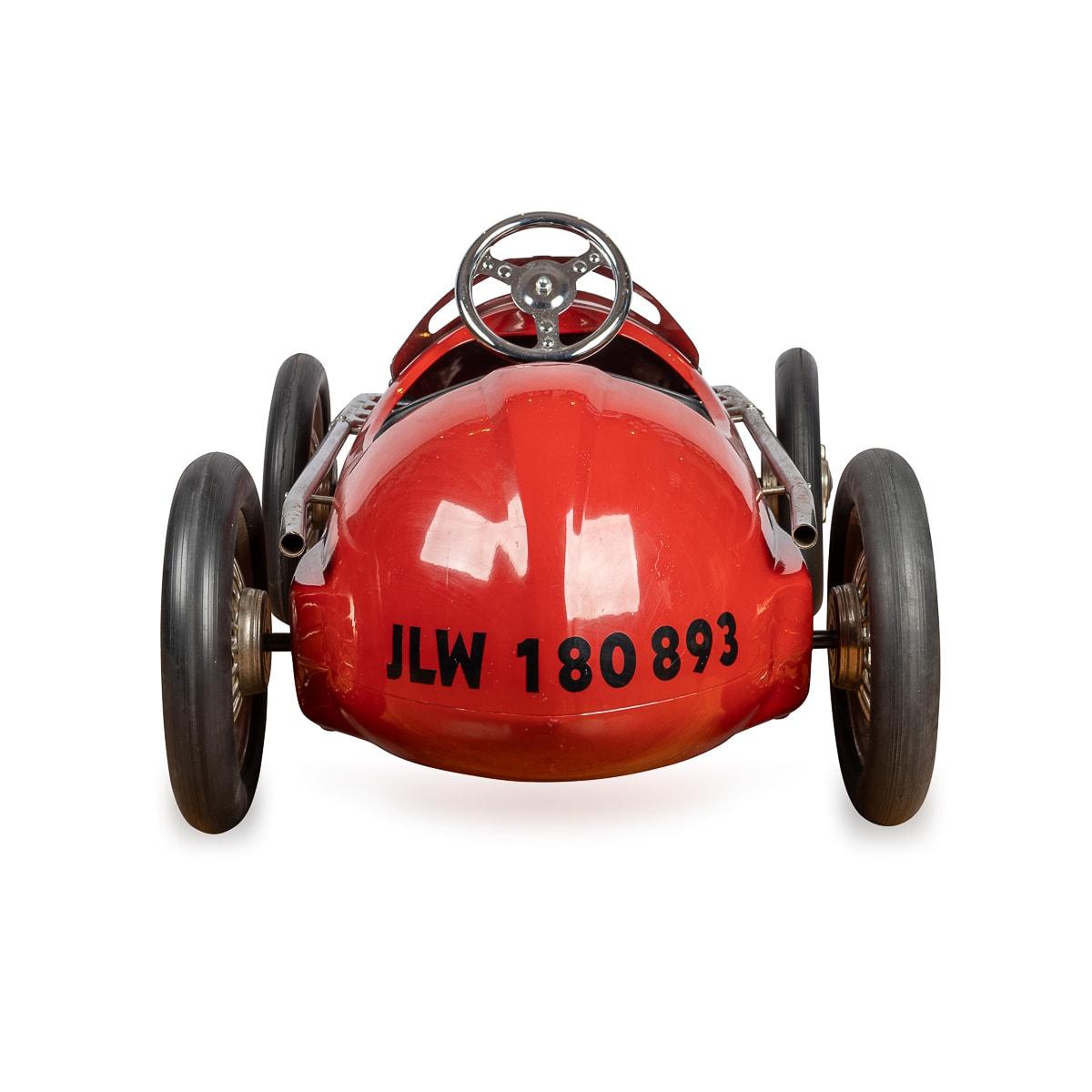 A Rare 20th Century Italian Made Pedal Car Ferrari 500 F2 By Giordani c.1950 In Good Condition In Royal Tunbridge Wells, Kent