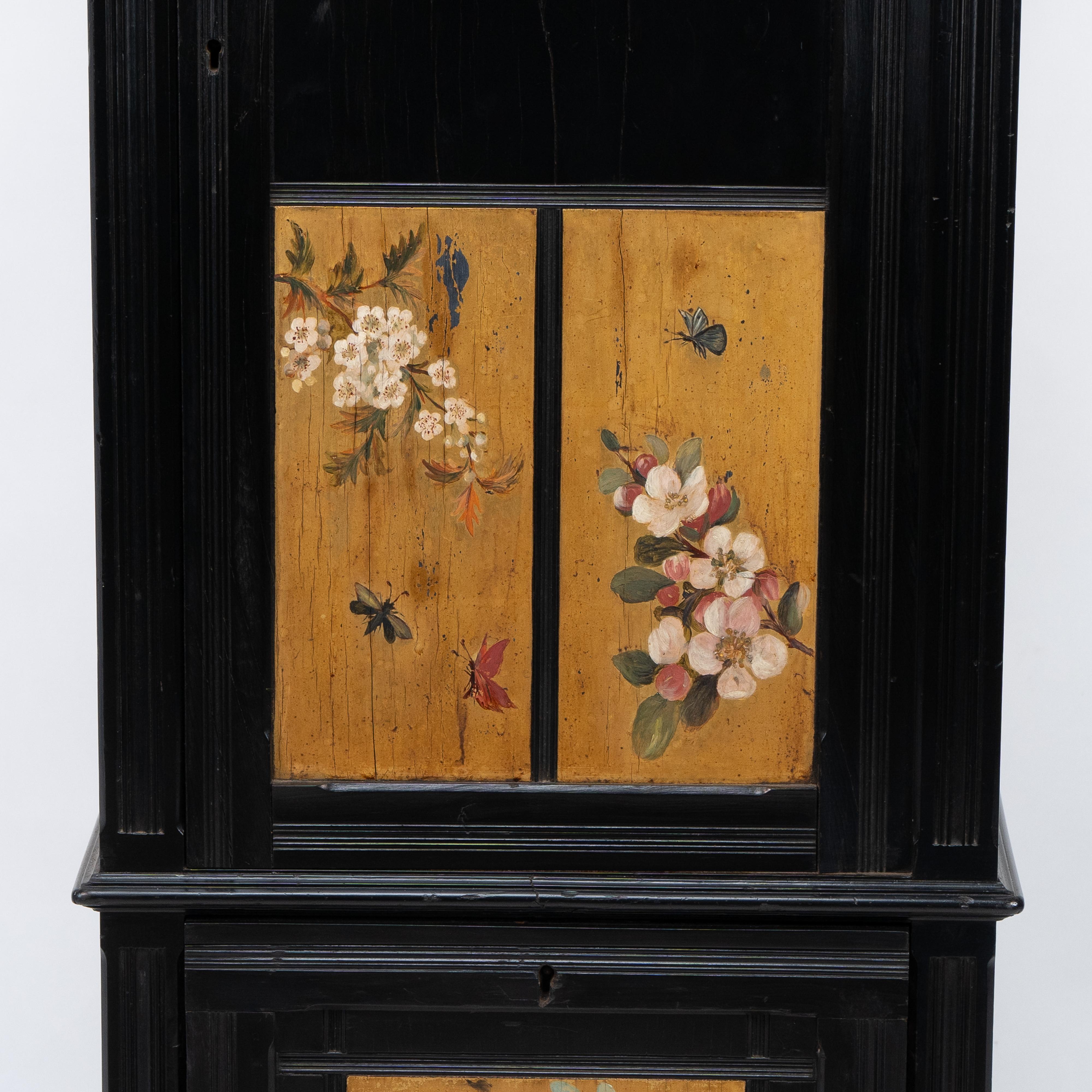 A rare Aesthetic Movement ebonized polychrome painted humidor with floral decor For Sale 3