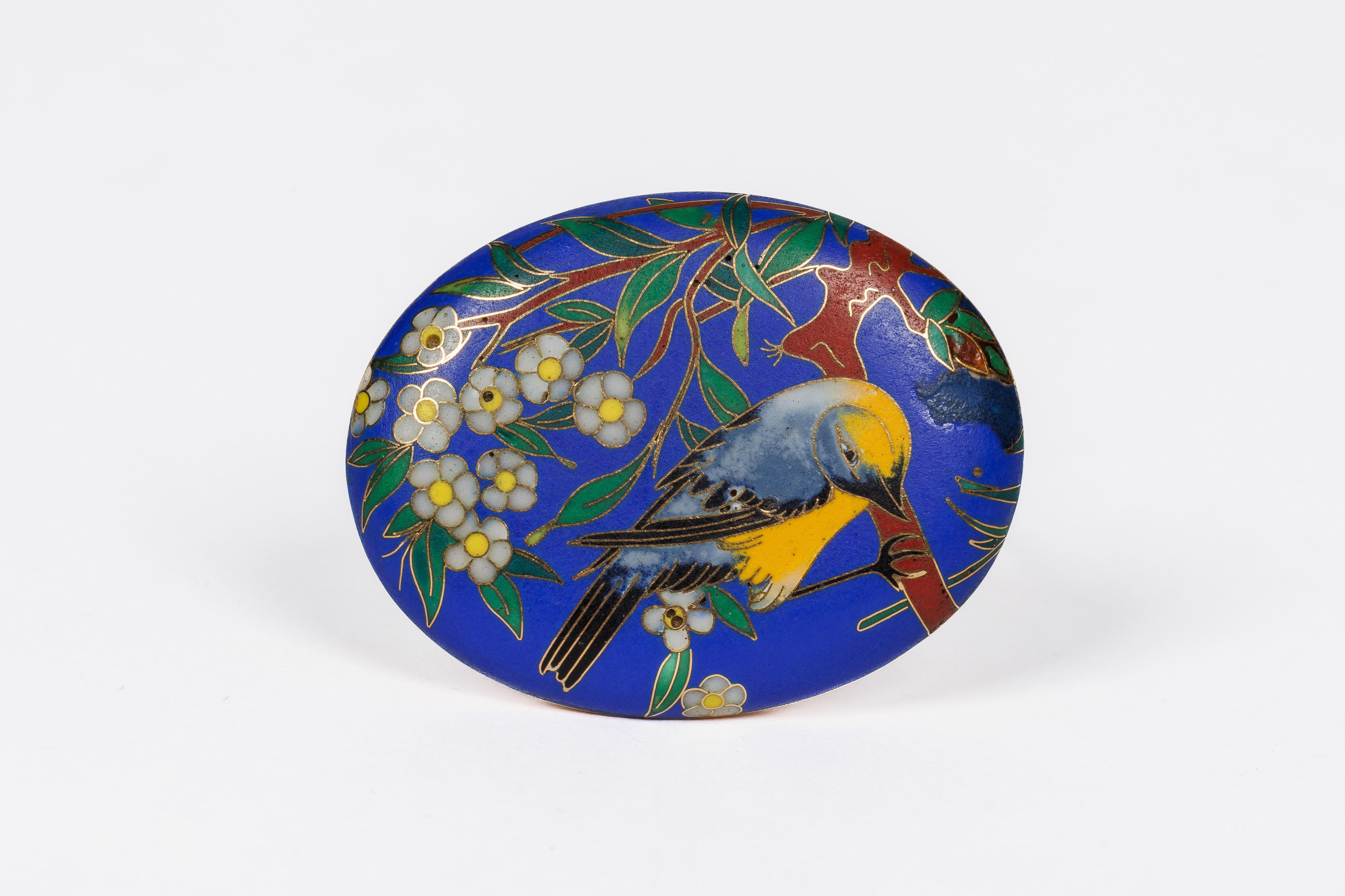 A Rare Alexis Falize Antique Gold and Cloisonné Enamel Locket, Circa 1867 In Good Condition For Sale In New York, NY