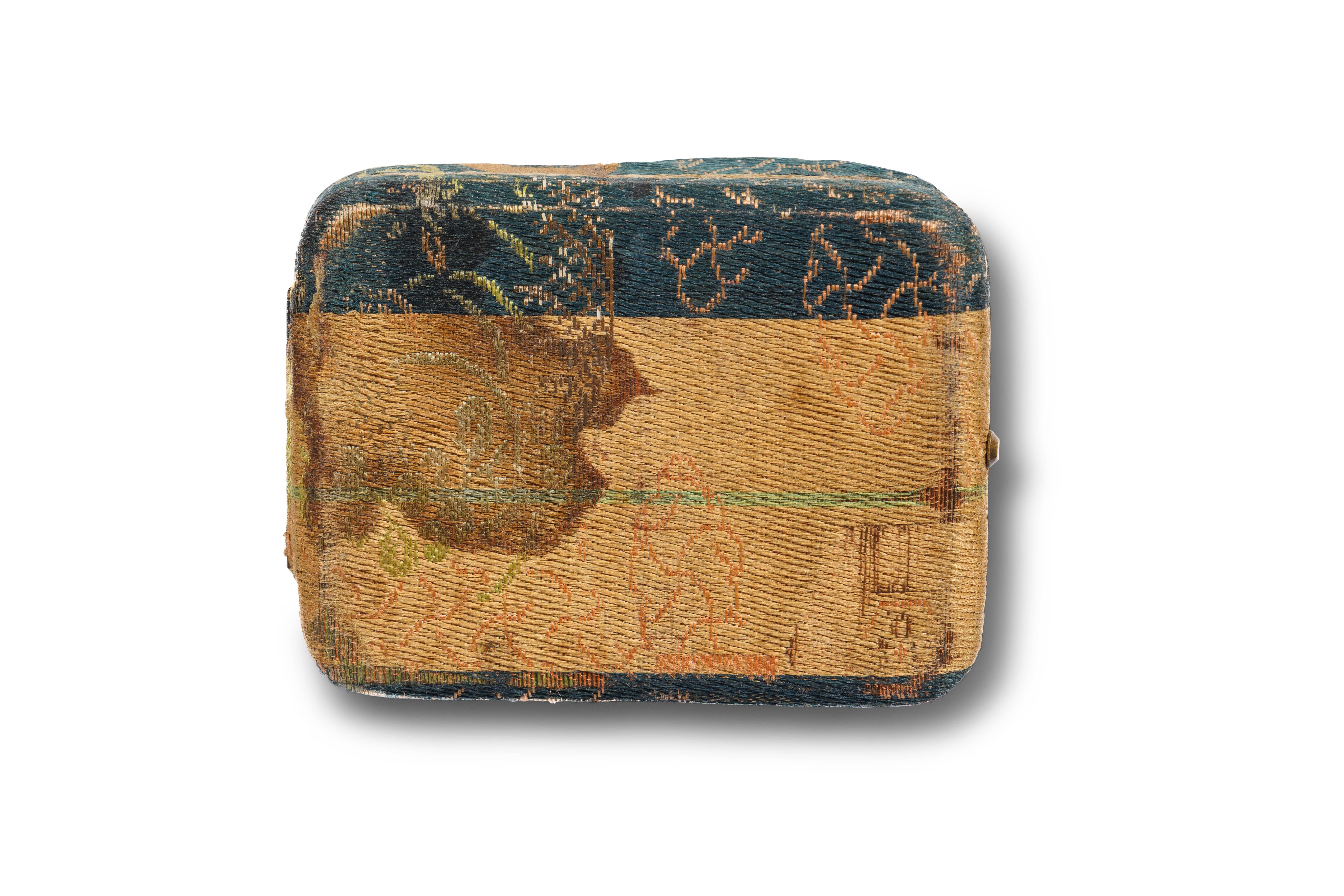 Rare médaillon en or et émail cloisonné d'Alexis Falize, vers 1867 en vente 4