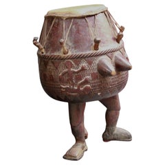 A rare and astonishing surreal drum from the Ashanti culture – Ghana
