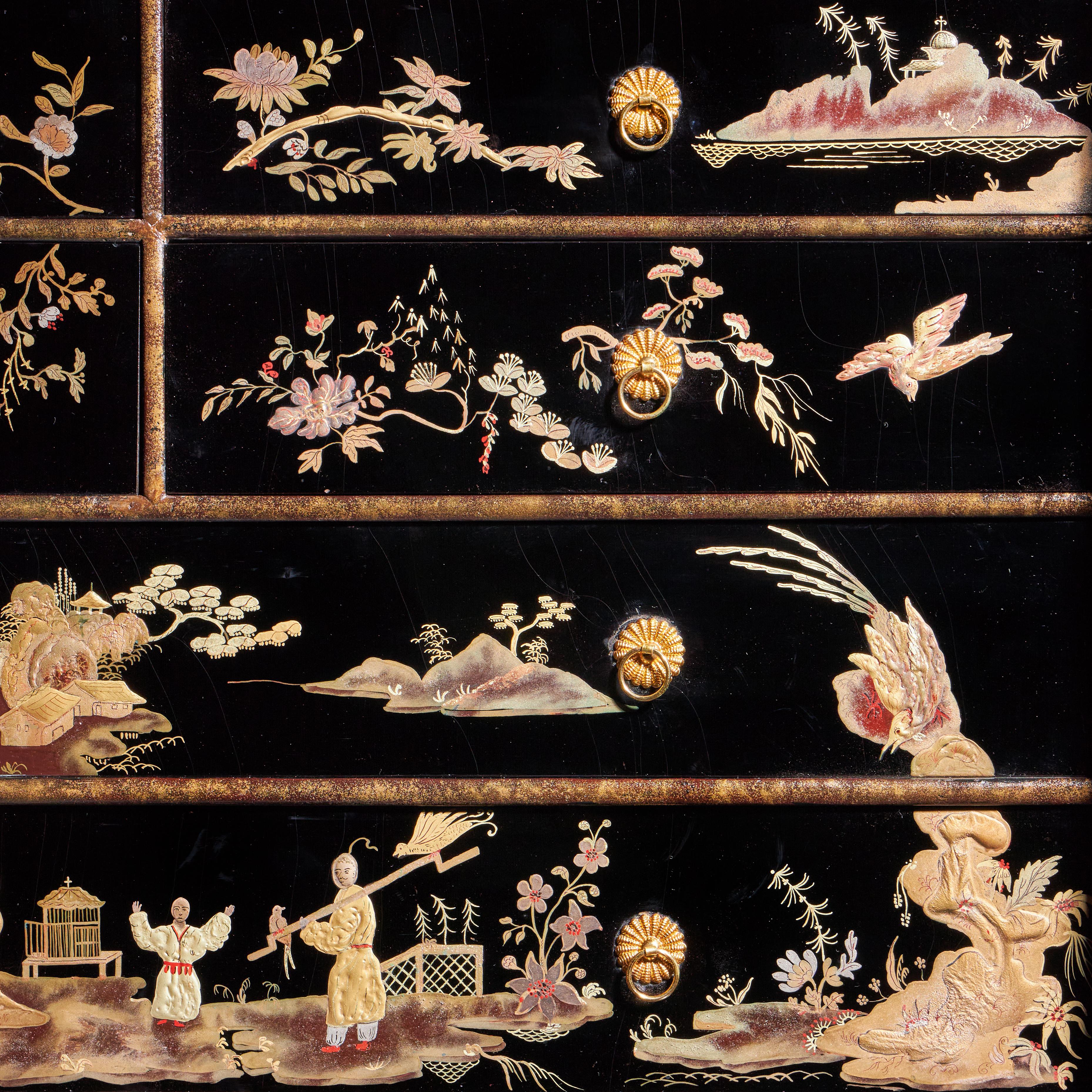 A Rare and Fine George III 18th Century Chinoiserie Lacquer Cabinet on Stand 4