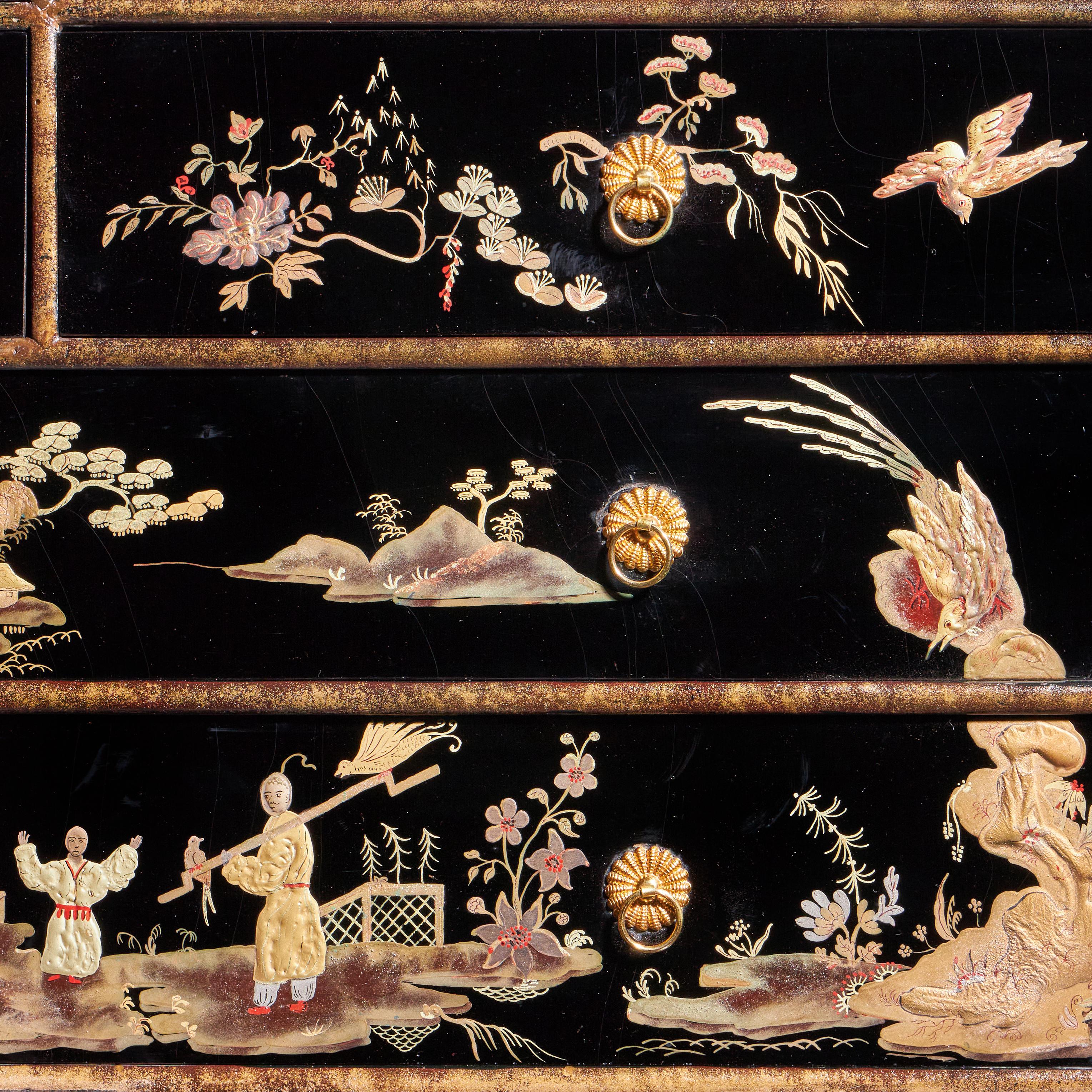 A Rare and Fine George III 18th Century Chinoiserie Lacquer Cabinet on Stand 5