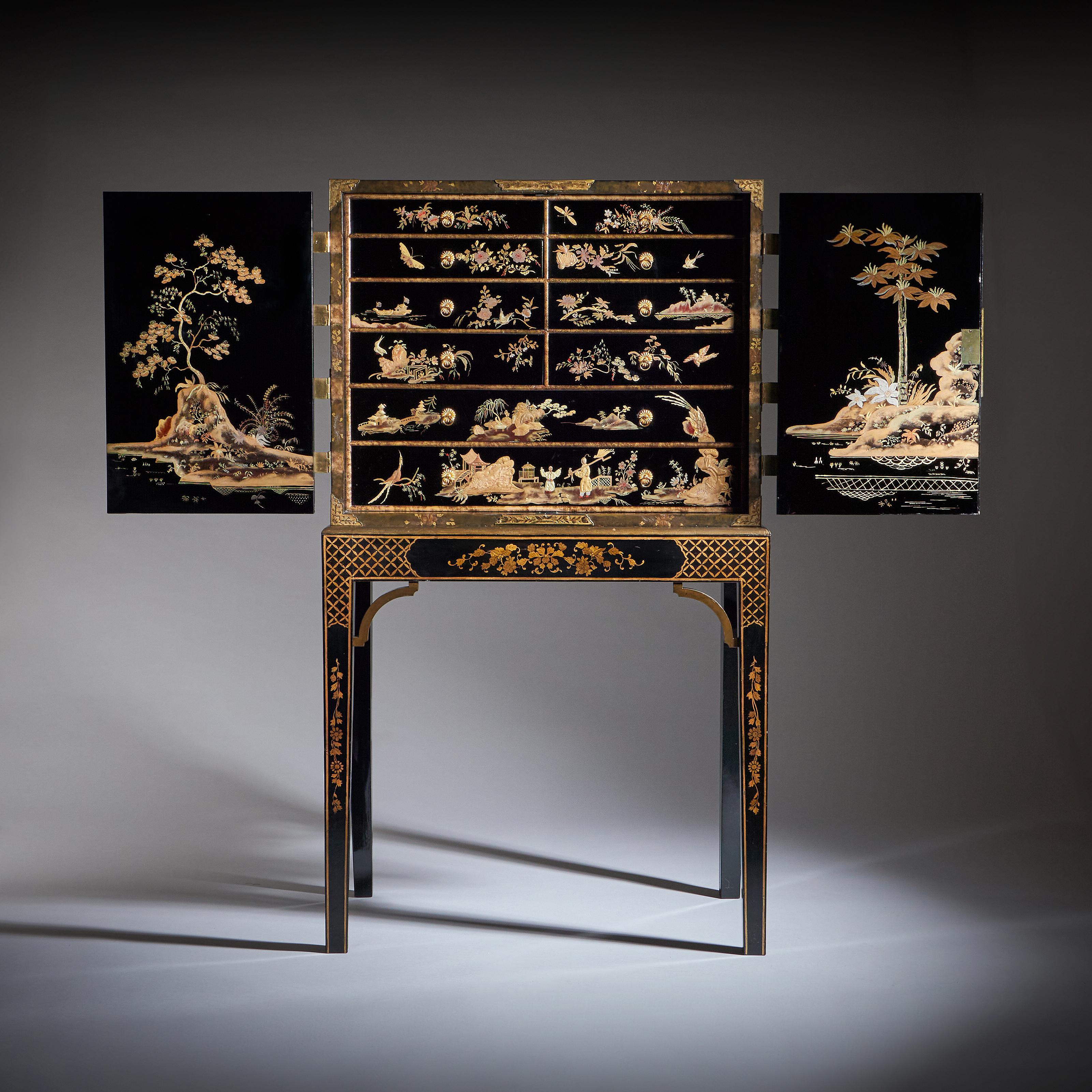 Chinese Chippendale A Rare and Fine George III 18th Century Chinoiserie Lacquer Cabinet on Stand