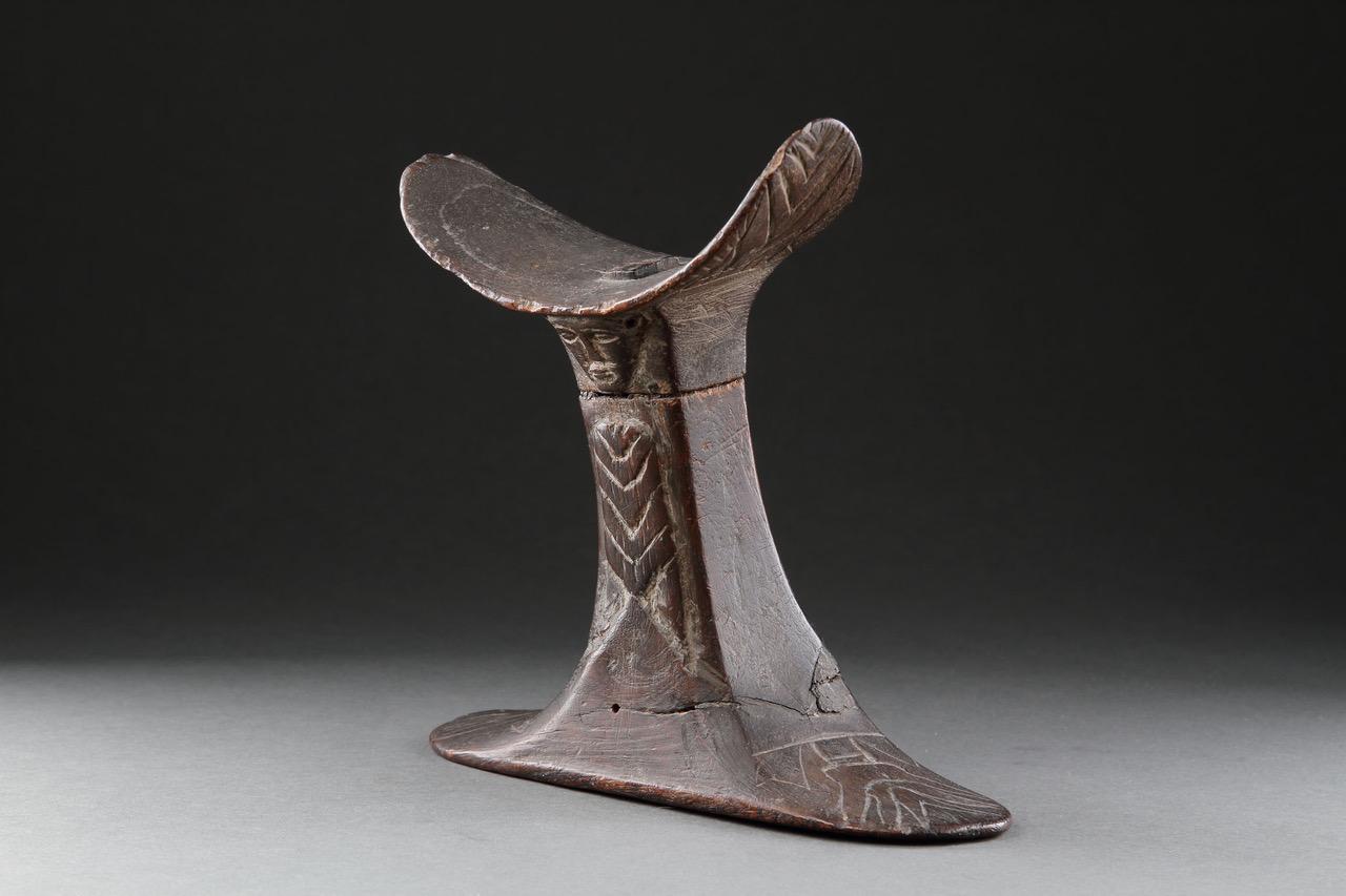 18th Century and Earlier A Rare and Finely Carved Egyptian Wooden Headrest For Sale