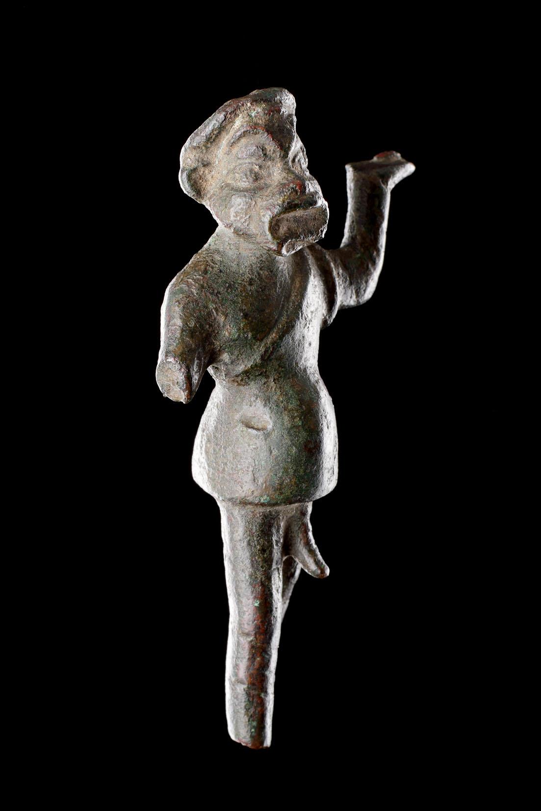 A Rare and Finely Detailed Greek Bronze Statuette of an Actor with Large Phallus For Sale 2