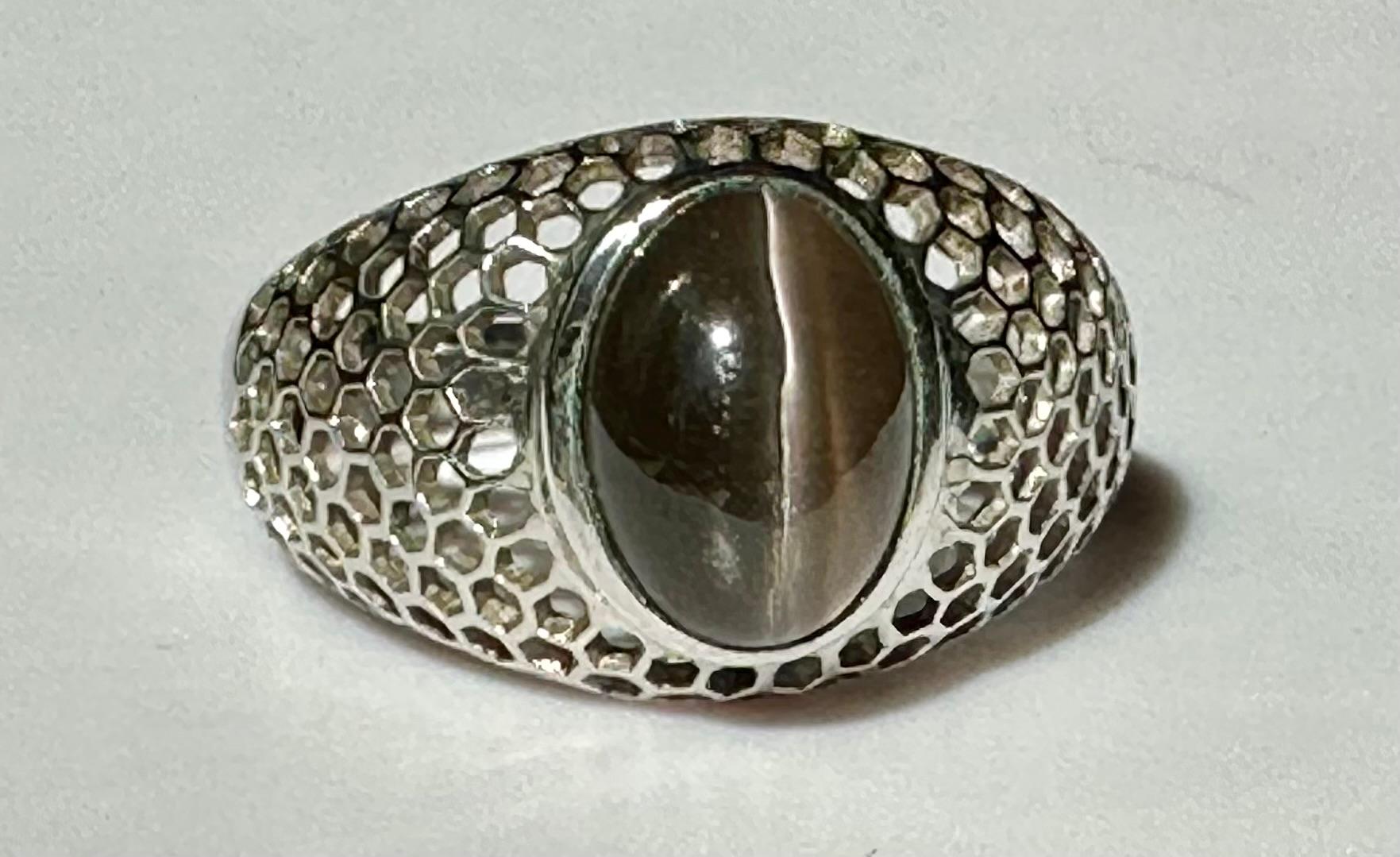 A Rare and Hard to Find Sillimanite Cats Eye Cabochon set in a Silver Dome Ring For Sale 4
