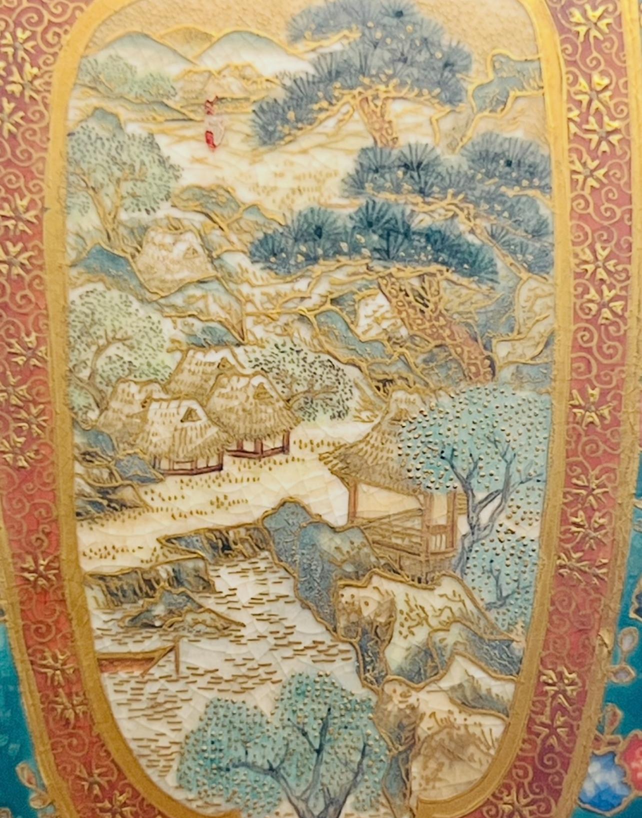 Raro e importante par de jarrones Satsuma de Okamoto Ryozan, periodo Meiji en venta 3