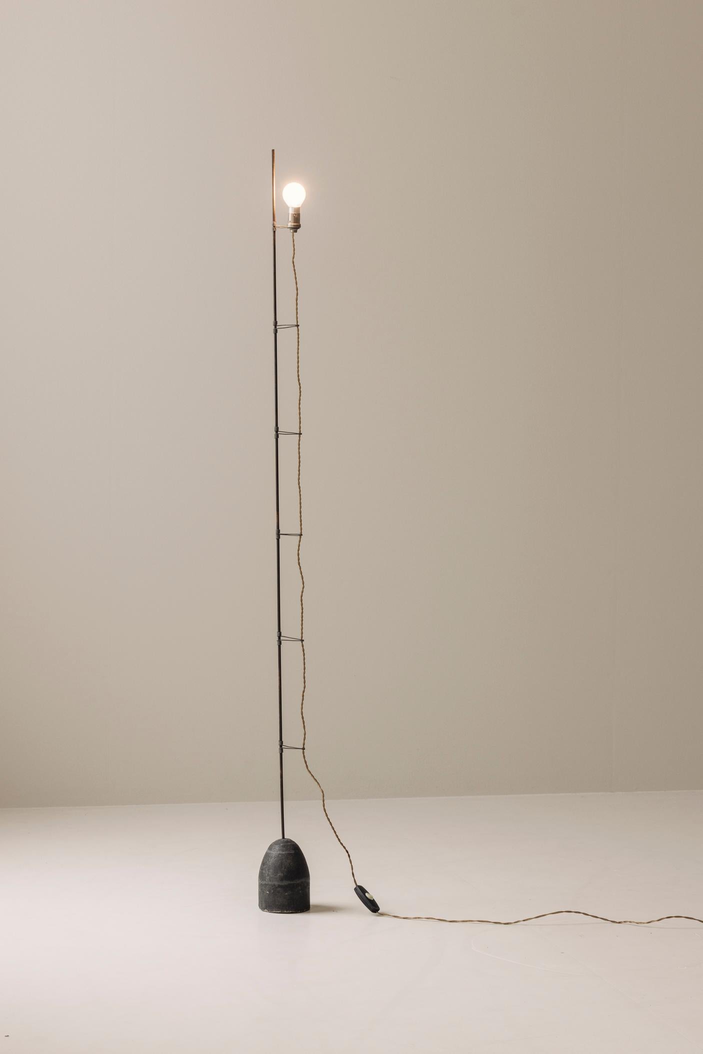 A rare and likely one-off minimal floor lamp in metal and concrete, France 1950s im Angebot 3