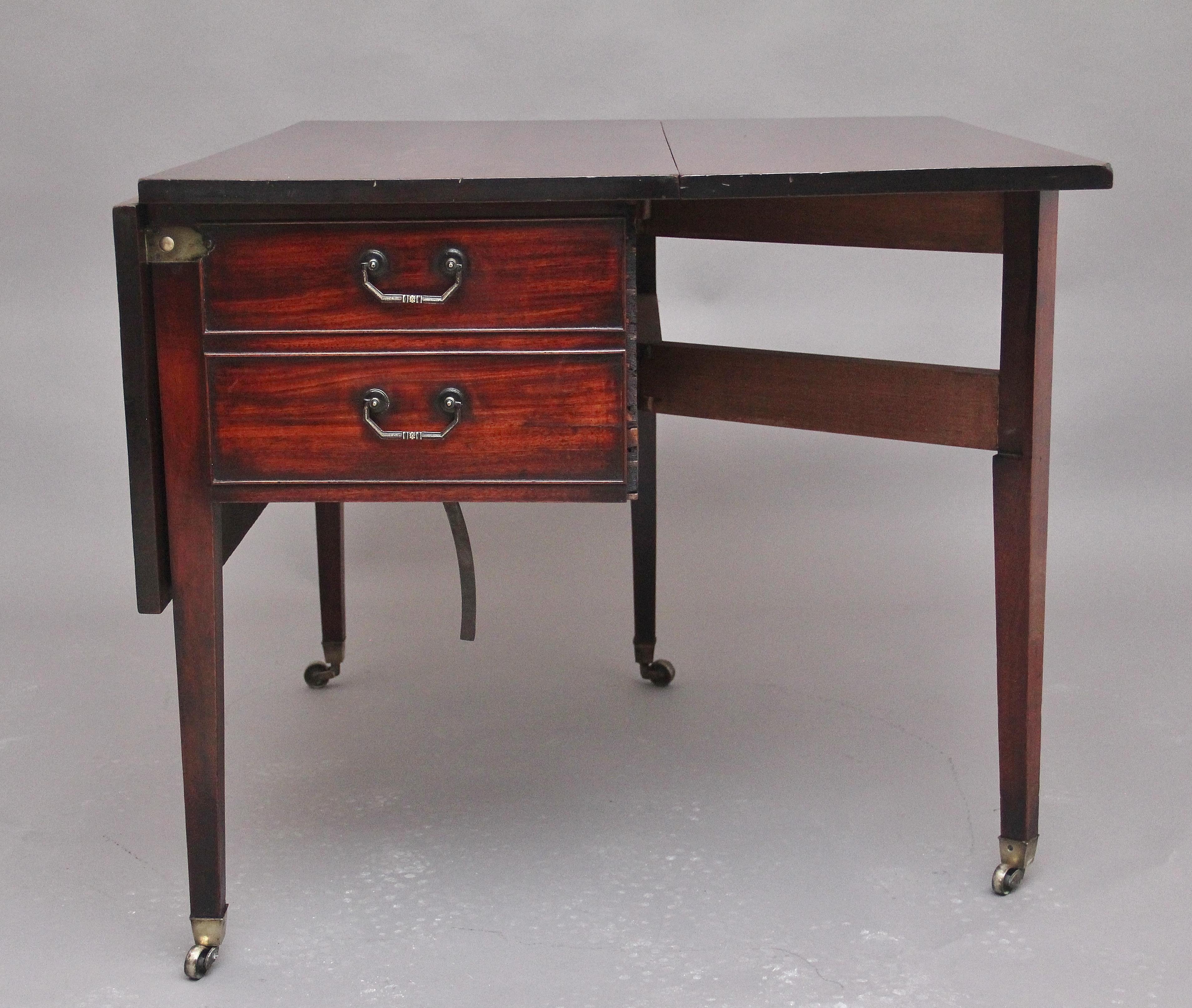 Rare and Unique 18th Century Mahogany Side Table For Sale 7