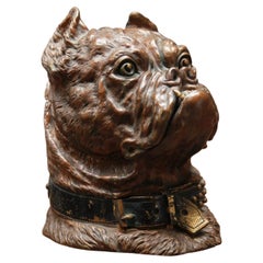 Un raro e insolito contenitore per tabacco austriaco in bronzo a forma di bulldog, risalente al 1870 CIRCA