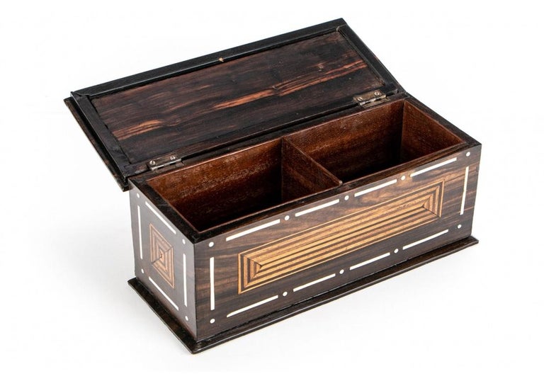 A Rare And Very Fine Exotic Wood Box With Bone Inlay 2