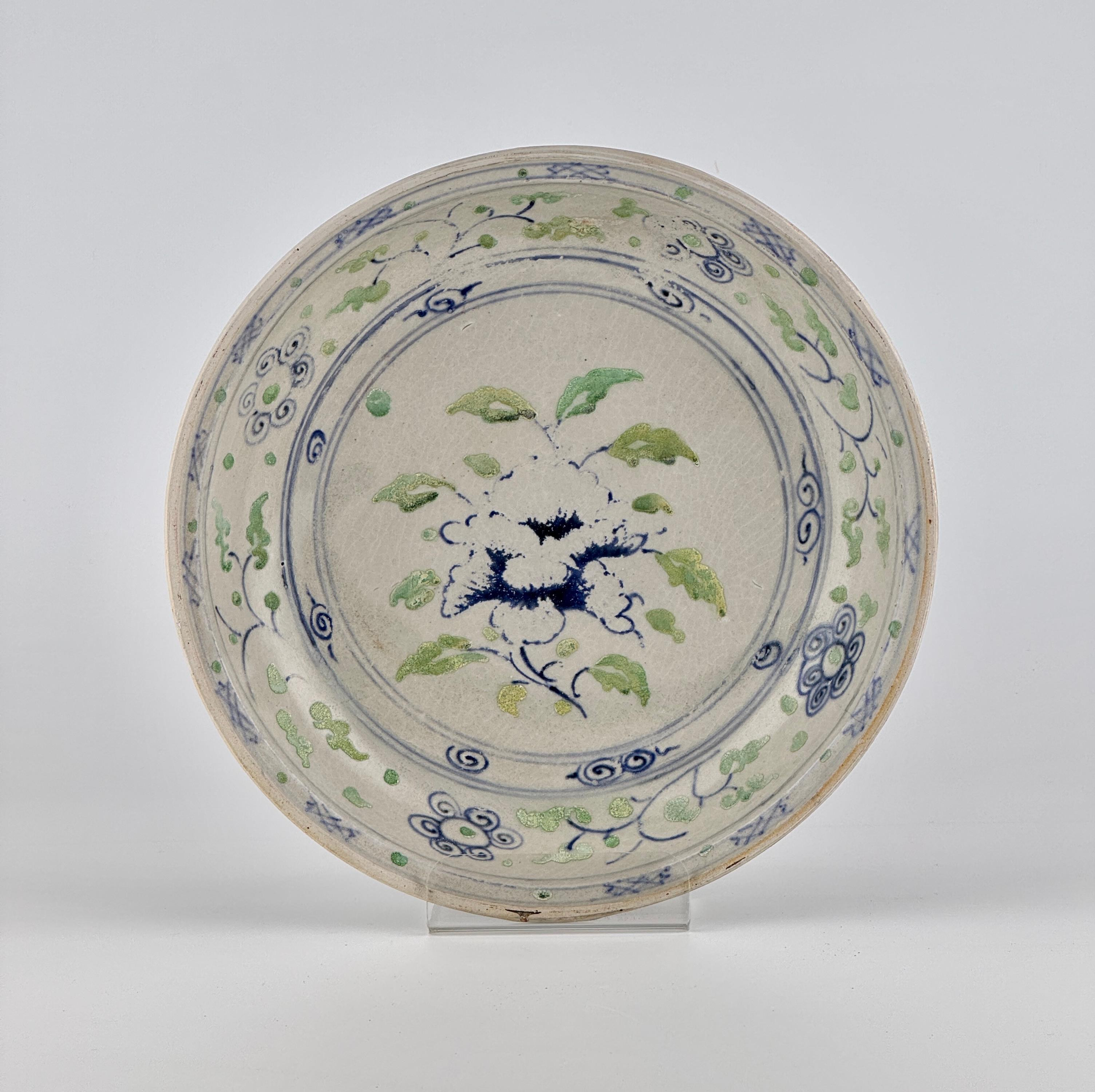Rare grès Annamese bleu sous glaçure et vert peint, 15-16e siècle en vente 2