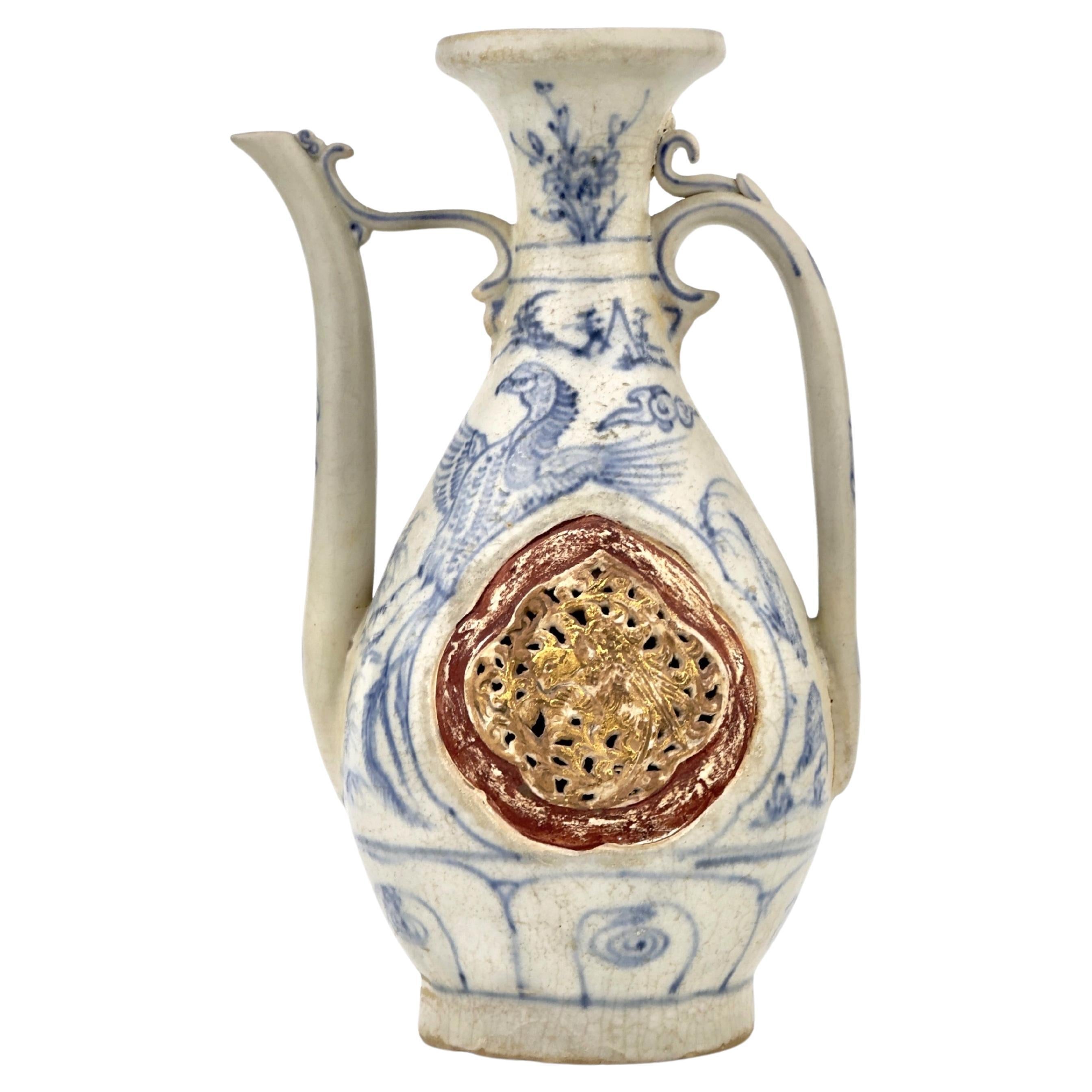 A Rare Gilted Annamese Blue and white Ewer, Circa 15th Century For Sale