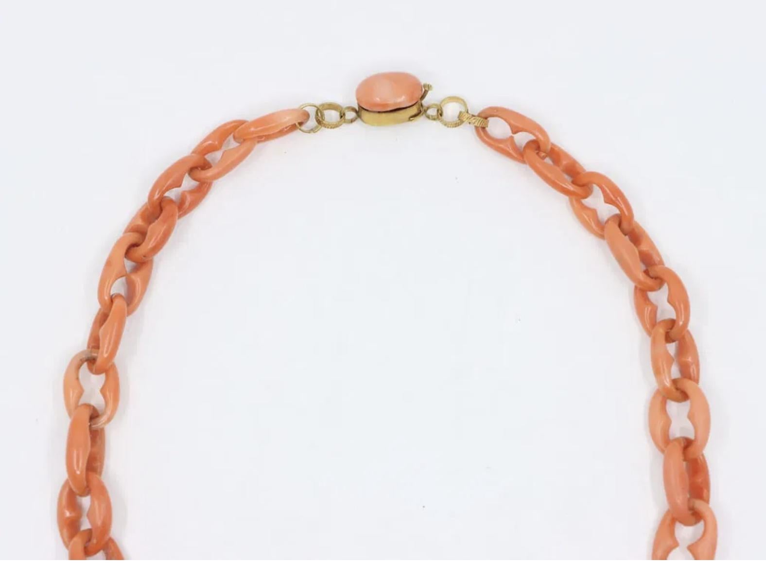 A Rare Antique Victorian Coral Parure - Coral Necklace, Bracelet & Brooch For Sale 1